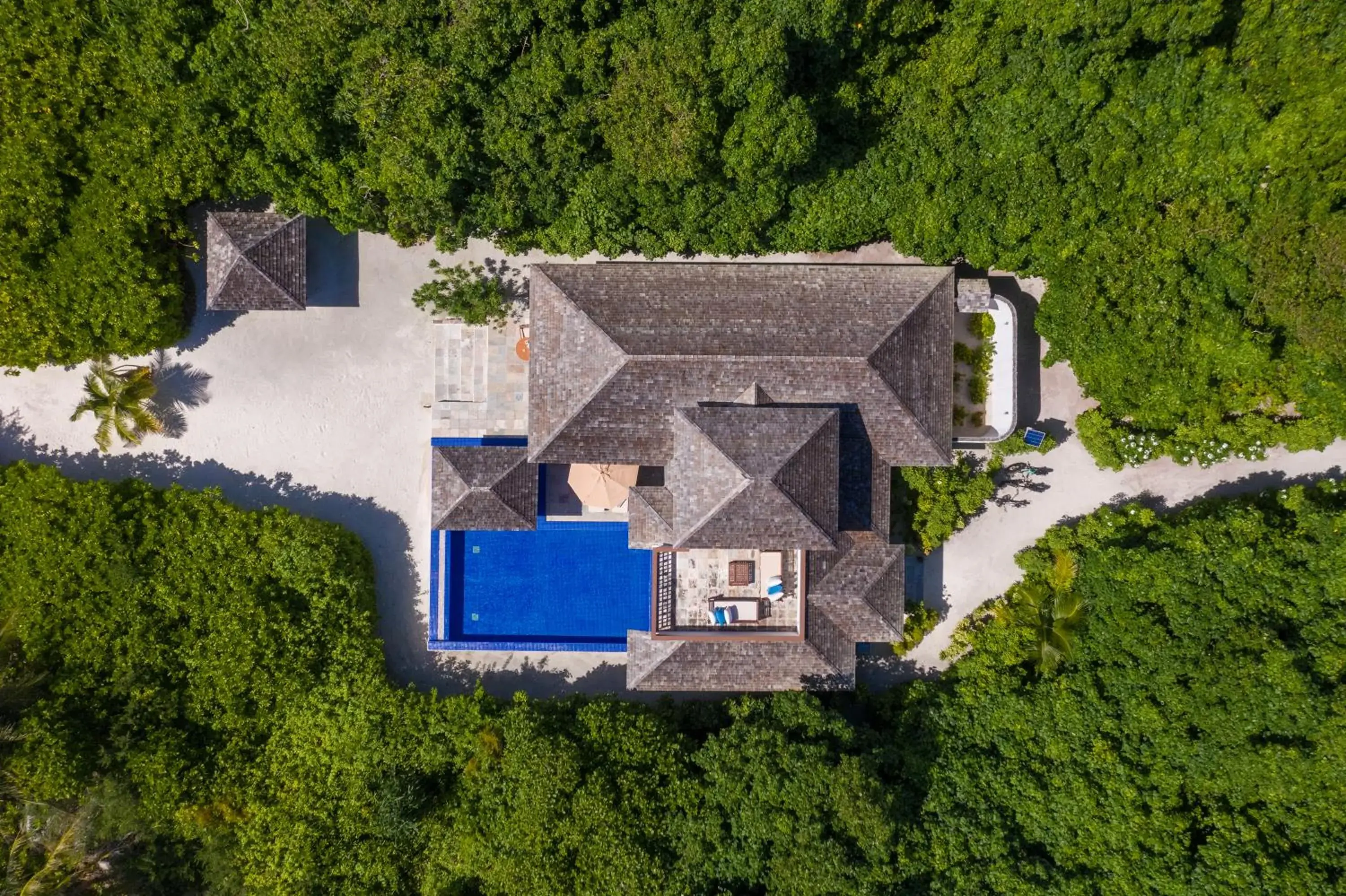 Property building in Hideaway Beach Resort & Spa, FREE SHARED CHARTER FLIGHT for two on stays of 7 or more nights from September 2025 until 23rd December 2026 Property building in Hideaway Beach Resort & Spa, FREE SHARED CHARTER FLIGHT for two on stays of 7 or more nights from September 2025 until 23rd December 2026