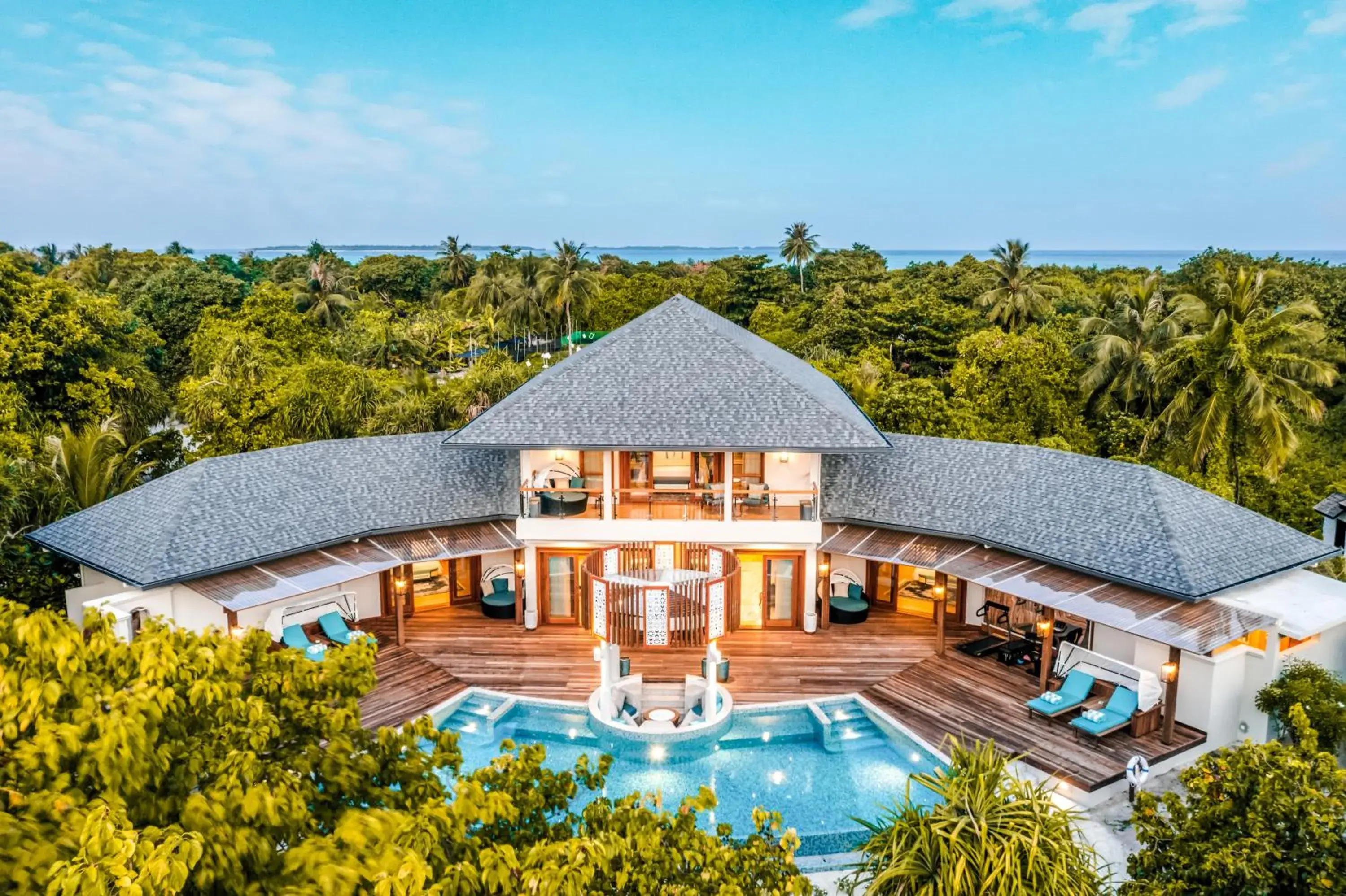 Property building in Hideaway Beach Resort & Spa, FREE SHARED CHARTER FLIGHT for two on stays of 7 or more nights from September 2025 until 23rd December 2026 Property building in Hideaway Beach Resort & Spa, FREE SHARED CHARTER FLIGHT for two on stays of 7 or more nights from September 2025 until 23rd December 2026