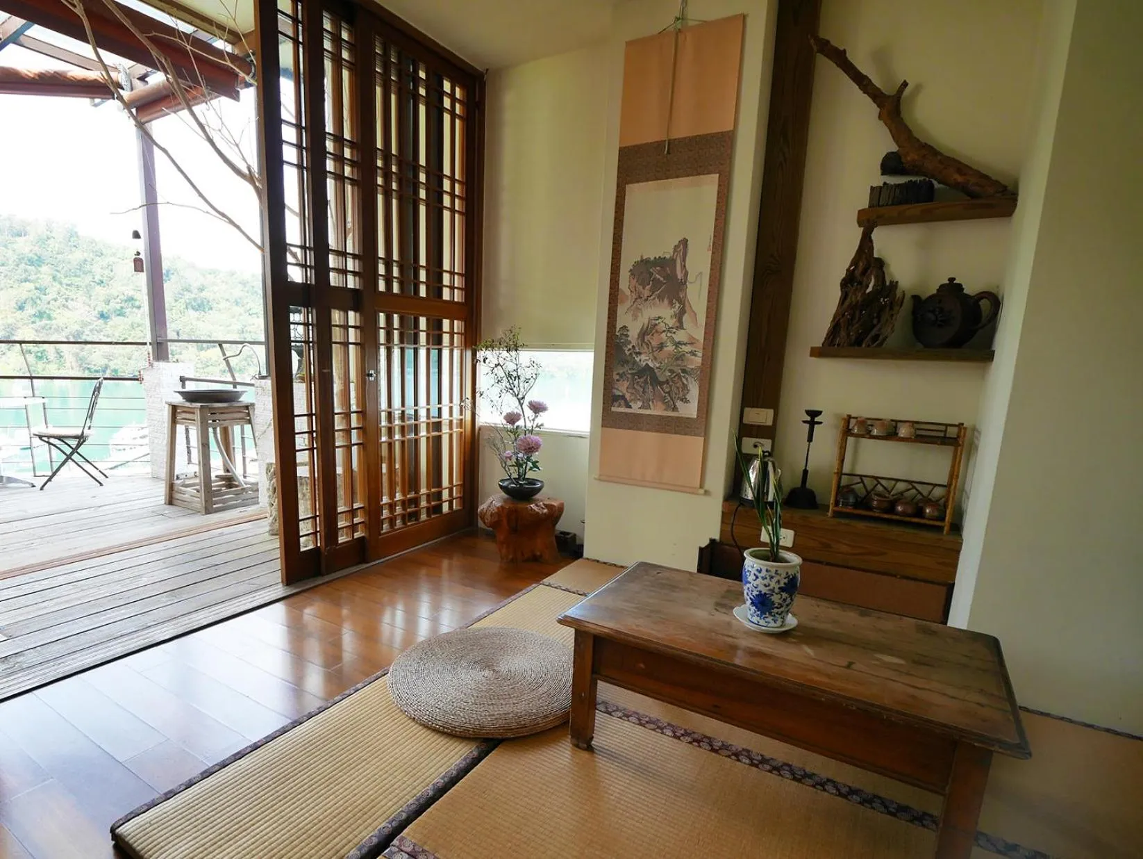 Balcony/Terrace in Cherng Yuan