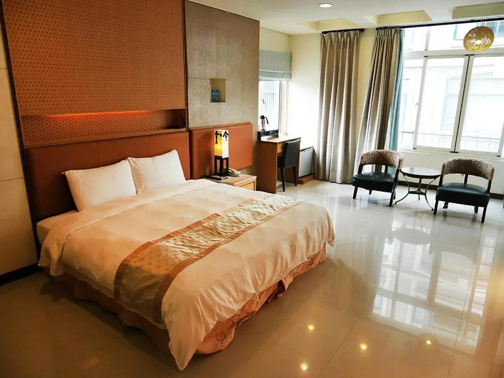 Photo of the whole room, Bed in Cherng Yuan