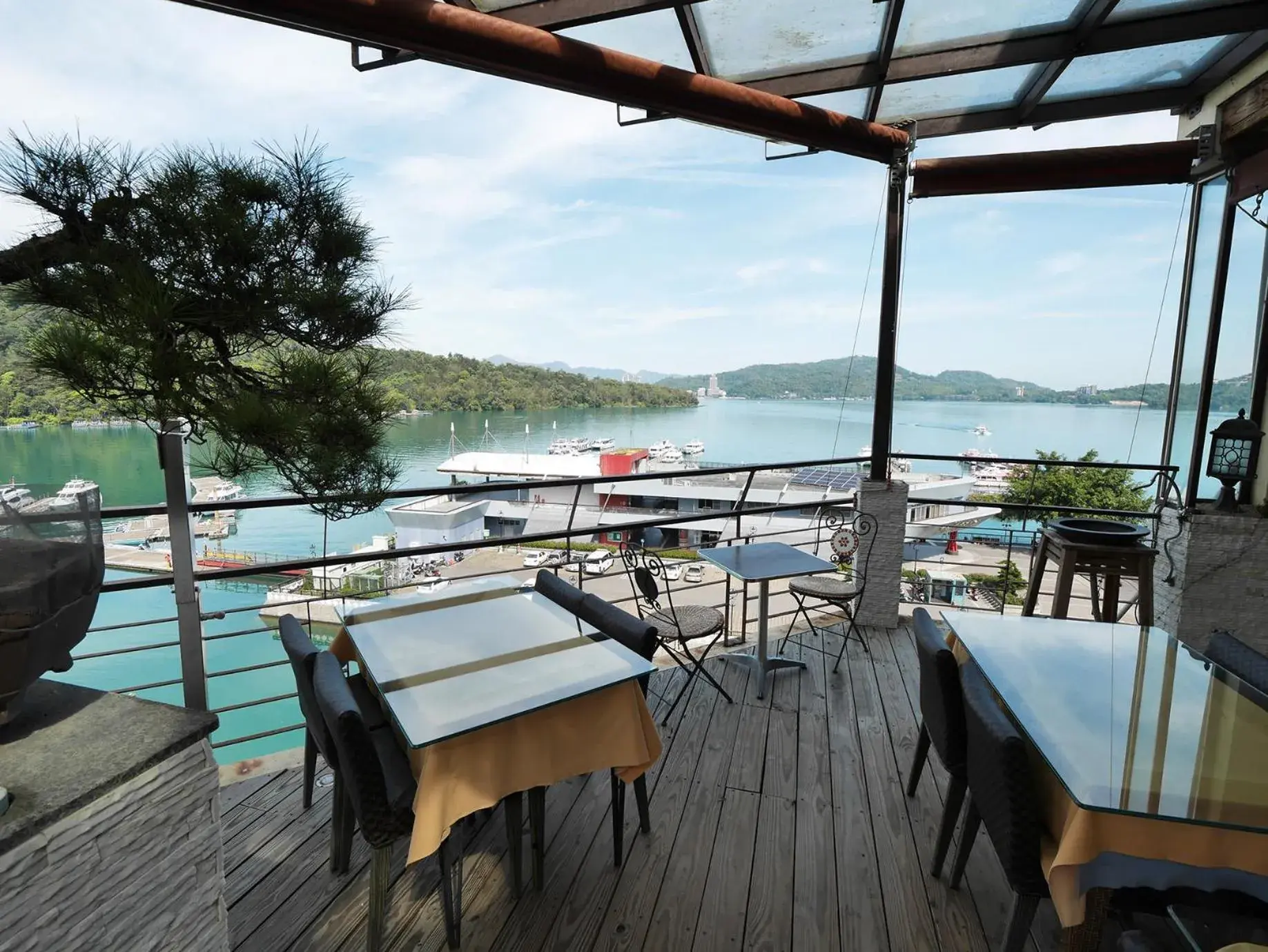 Cherng Yuan Cherng Yuan