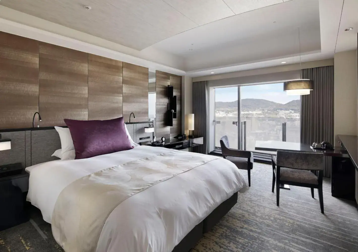 Deluxe Double Room with Club Lounge Access - single occupancy - Non-Smoking in Hotel Granvia Kyoto Deluxe Double Room with Club Lounge Access - single occupancy - Non-Smoking in Hotel Granvia Kyoto