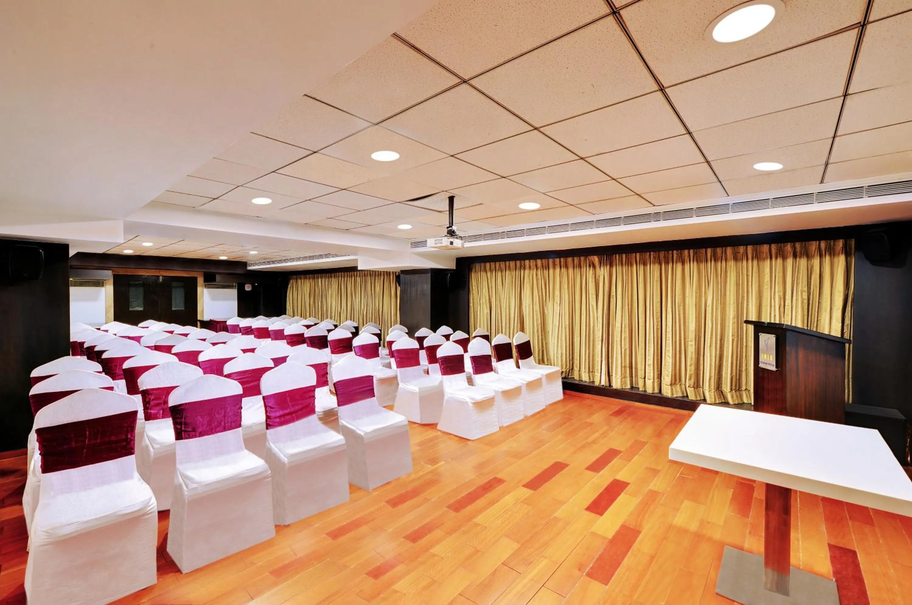 Meeting/conference room in Iris The Business Hotel