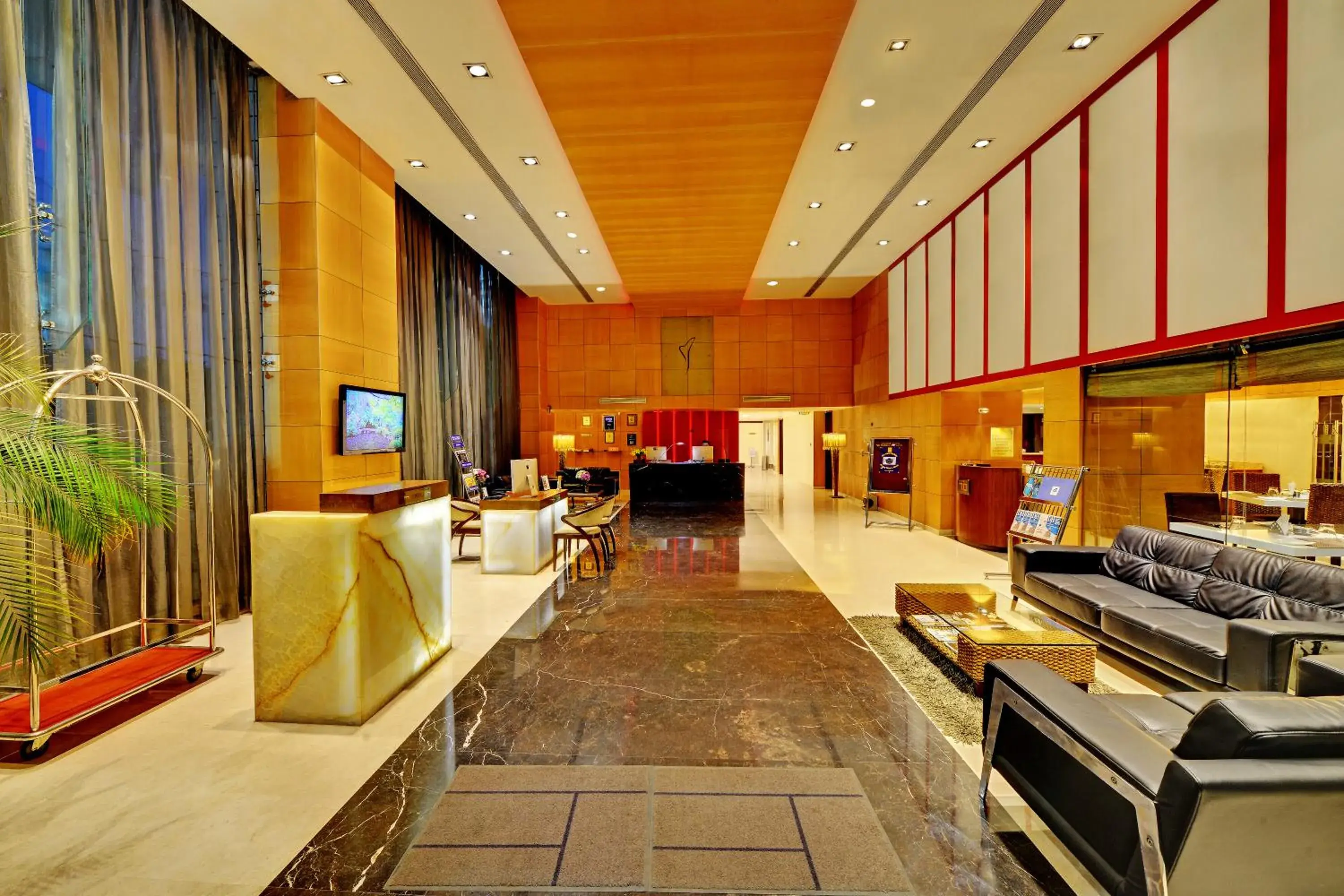 Lobby or reception in Iris The Business Hotel Lobby or reception in Iris The Business Hotel