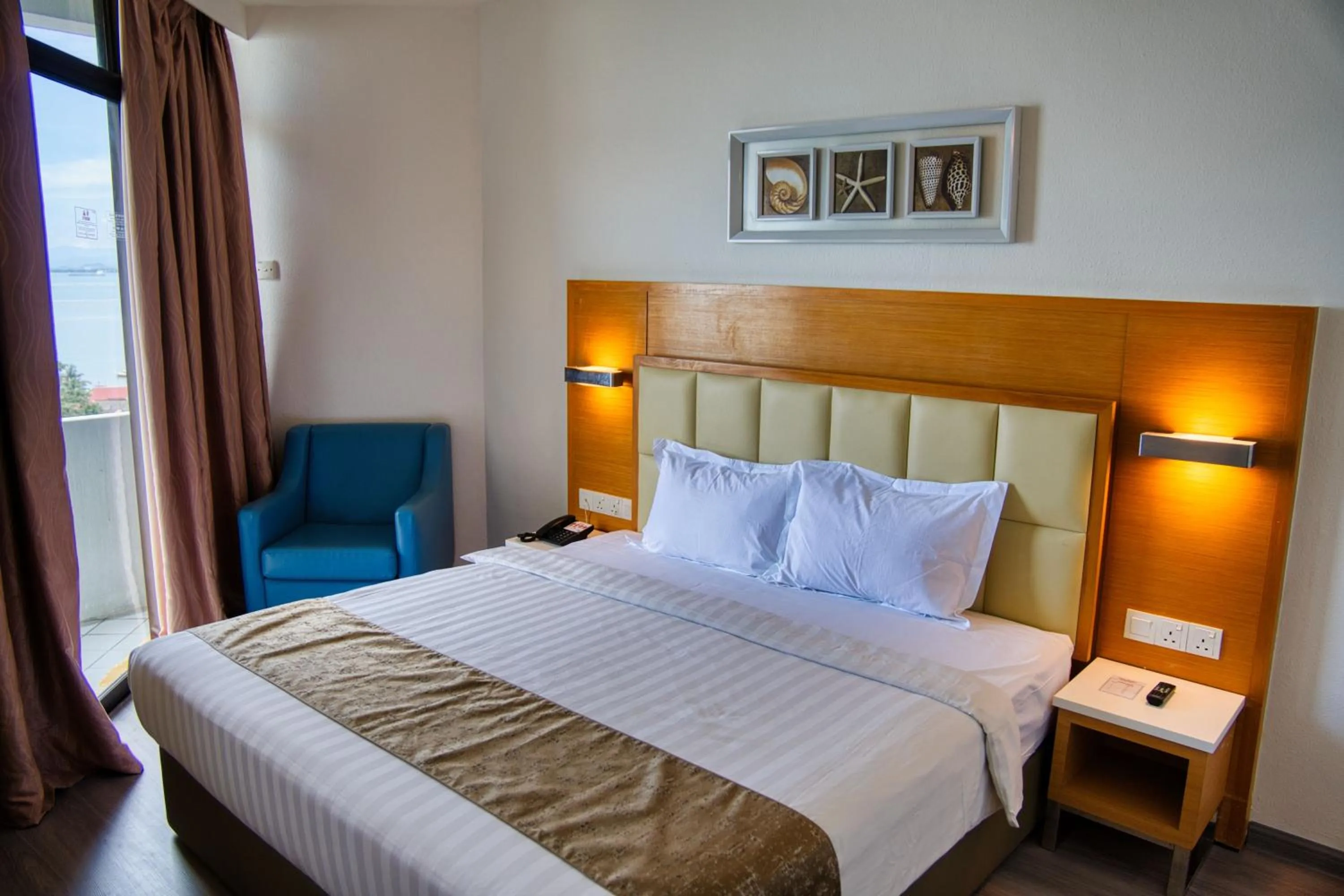 Bed in Hotel Sentral Seaview @ ​Beachfront