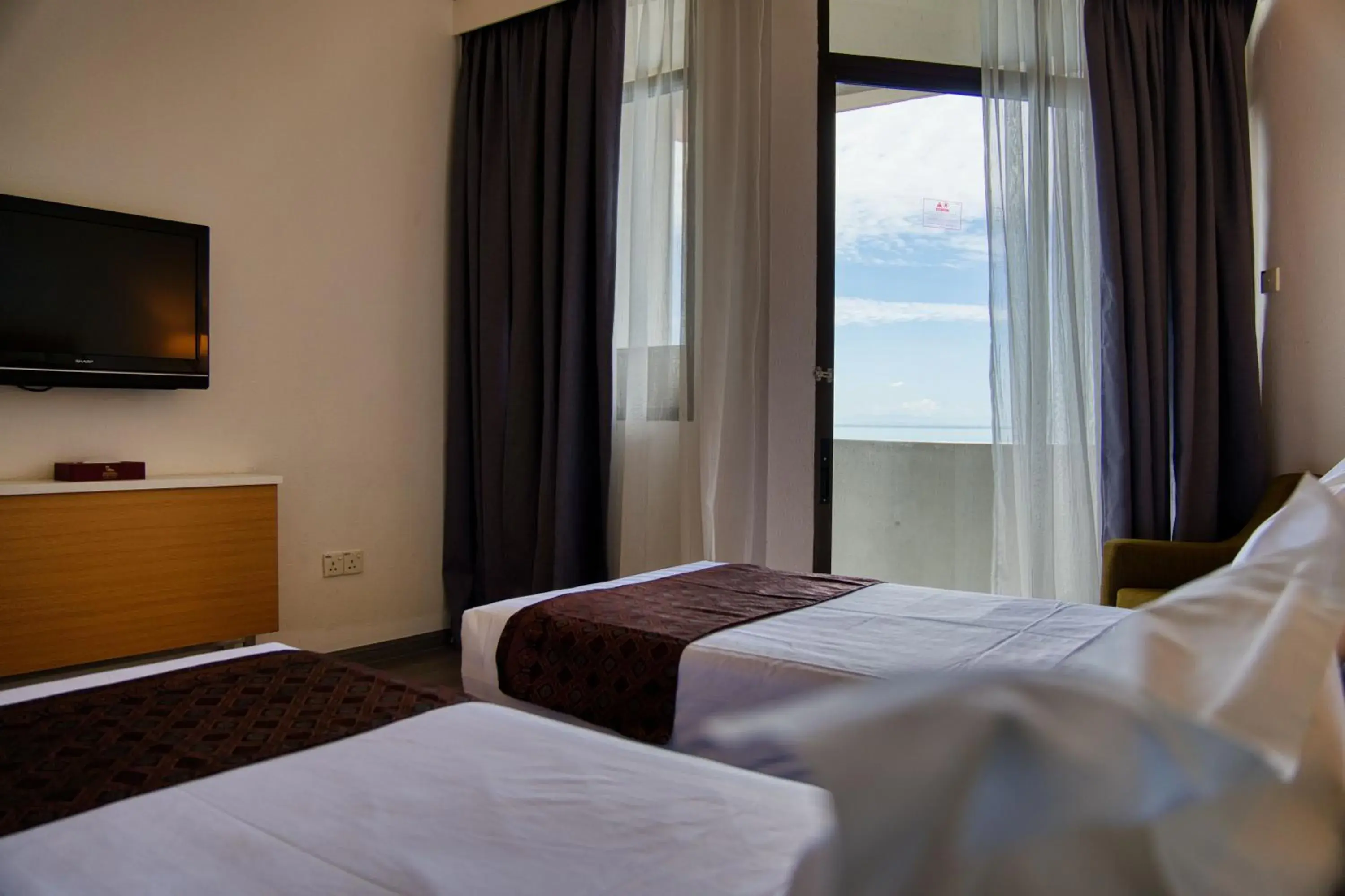 Bedroom, Bed in Hotel Sentral Seaview @ Beachfront Bedroom, Bed in Hotel Sentral Seaview @ Beachfront