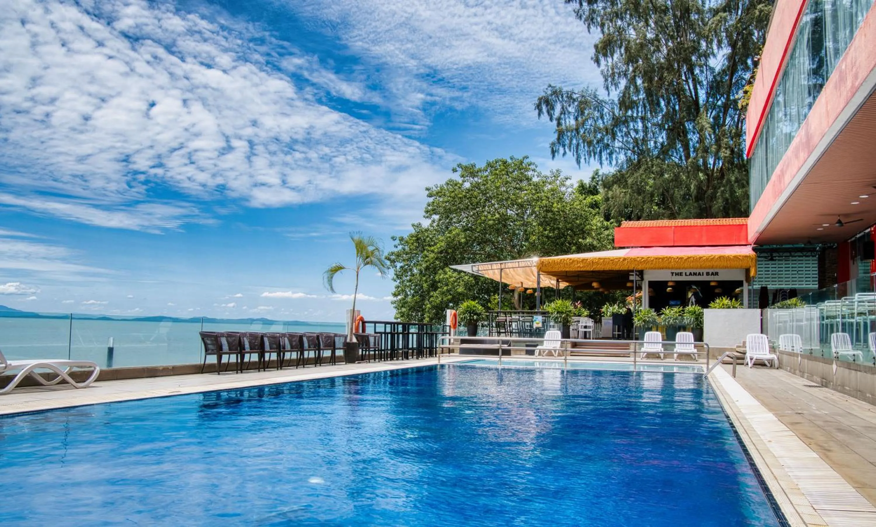 Swimming pool in Hotel Sentral Seaview @ ​Beachfront