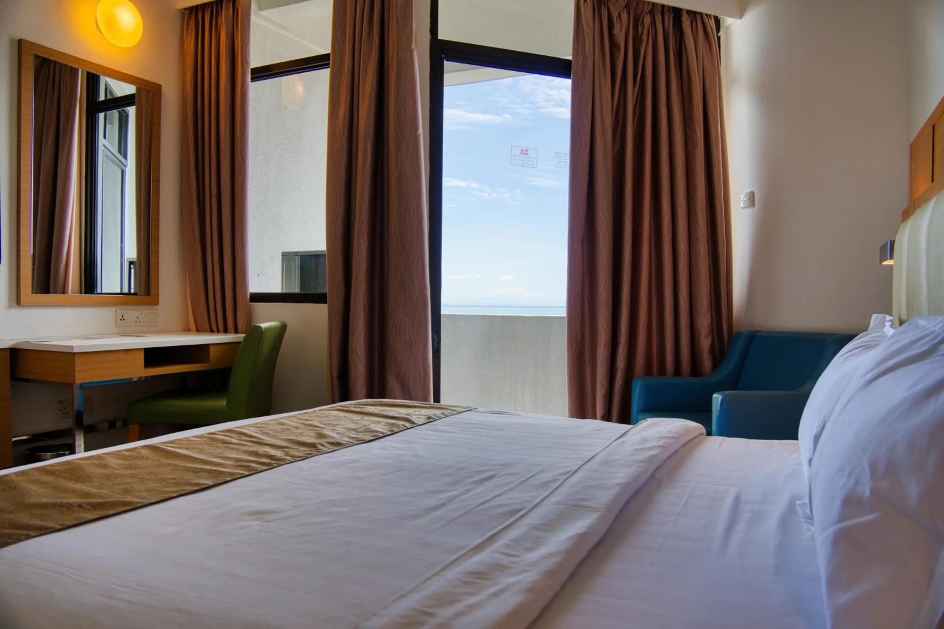 Bed in Hotel Sentral Seaview @ ​Beachfront