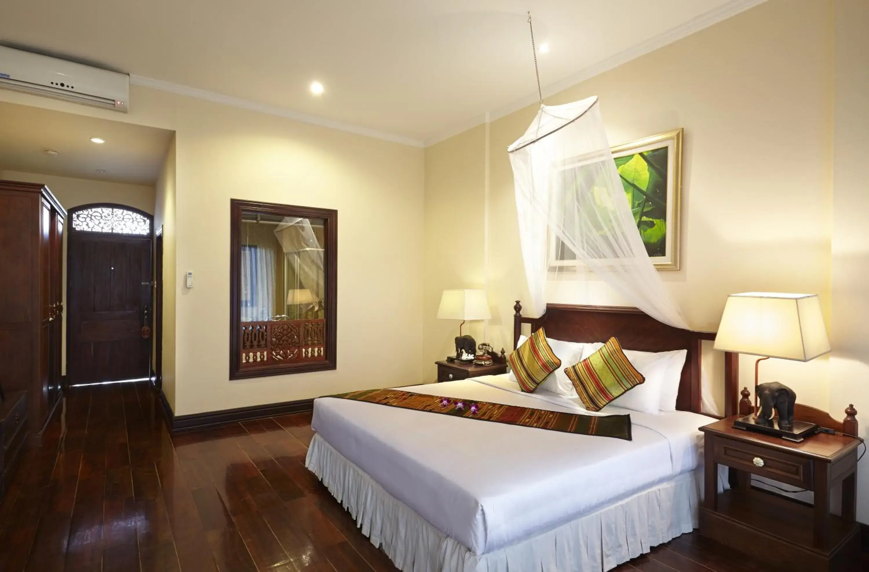 Photo of the whole room, Bed in Santi Resort & Spa Photo of the whole room, Bed in Santi Resort & Spa