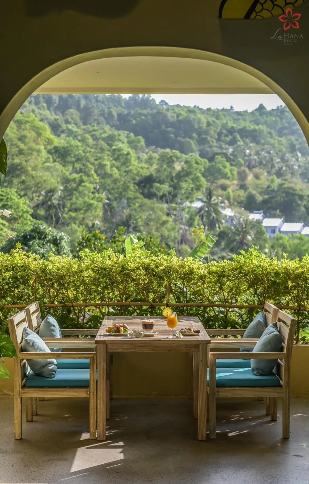 Breakfast in Lahana Resort Phu Quoc & Spa Breakfast in Lahana Resort Phu Quoc & Spa