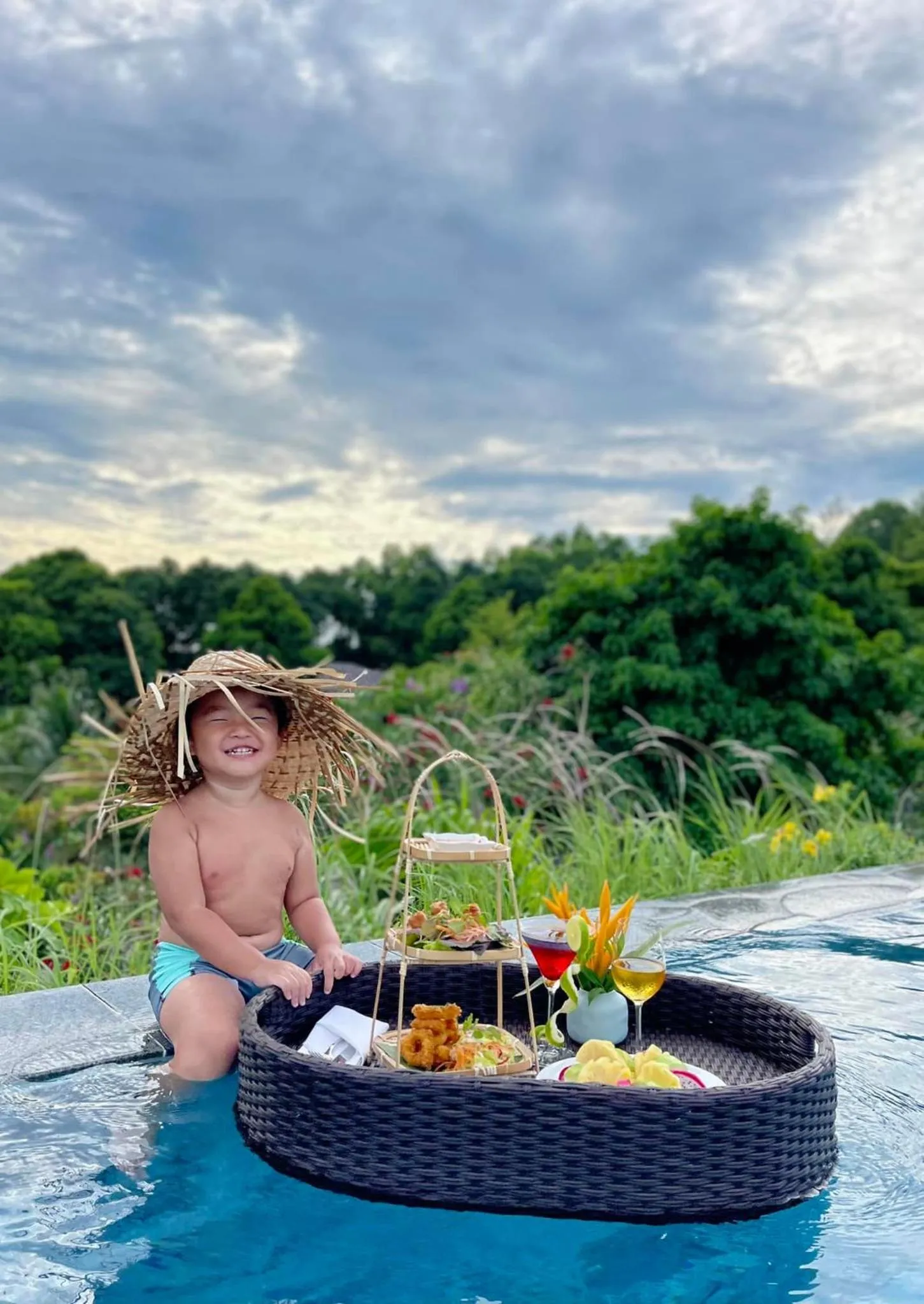 Swimming pool in Lahana Resort Phu Quoc & Spa