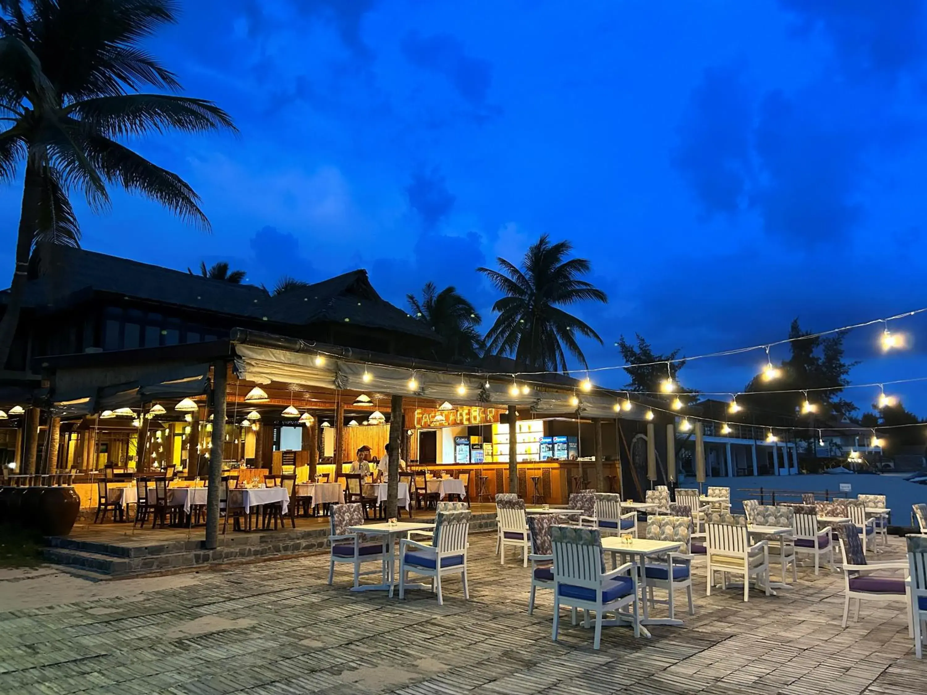 Restaurant/places to eat in Bamboo Village Beach Resort & Spa Restaurant/places to eat in Bamboo Village Beach Resort & Spa