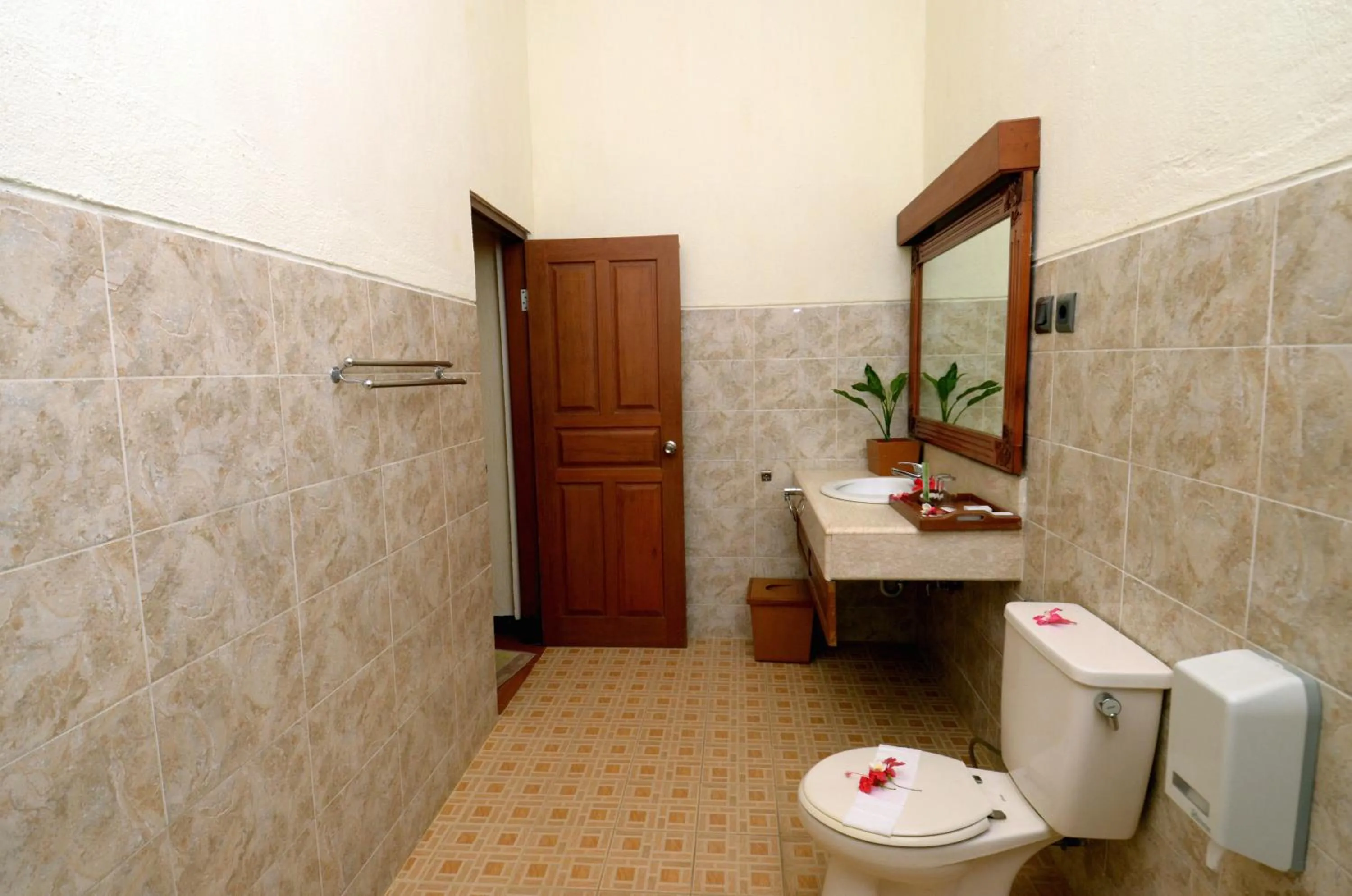 Bathroom in Banyualit Spa 'n Resort Lovina