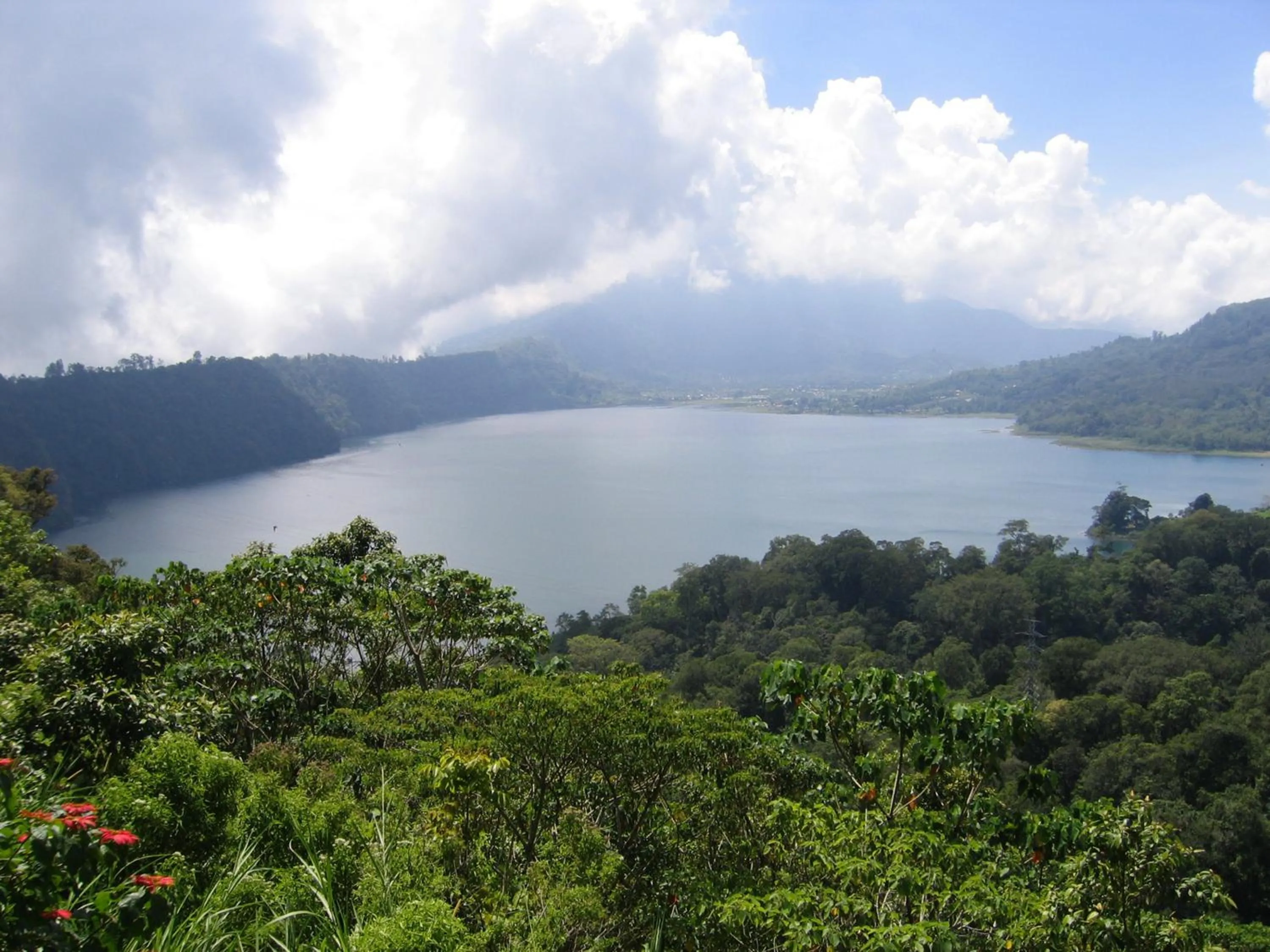 Area and facilities in Banyualit Spa 'n Resort Lovina