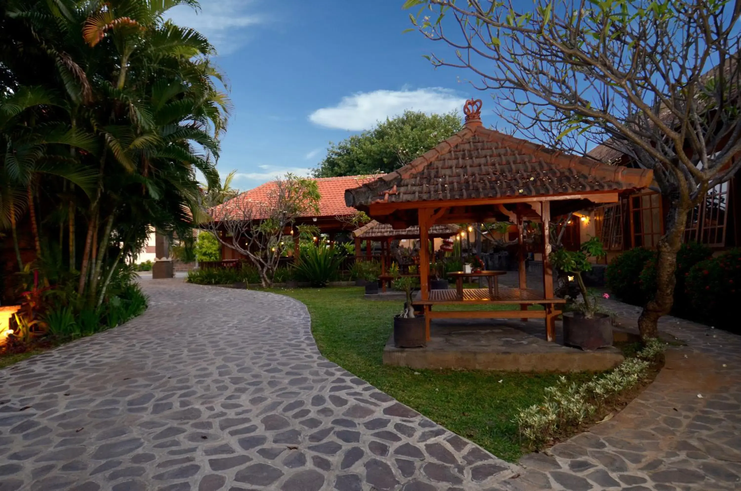 Facade/entrance in Banyualit Spa 'n Resort Lovina Facade/entrance in Banyualit Spa 'n Resort Lovina