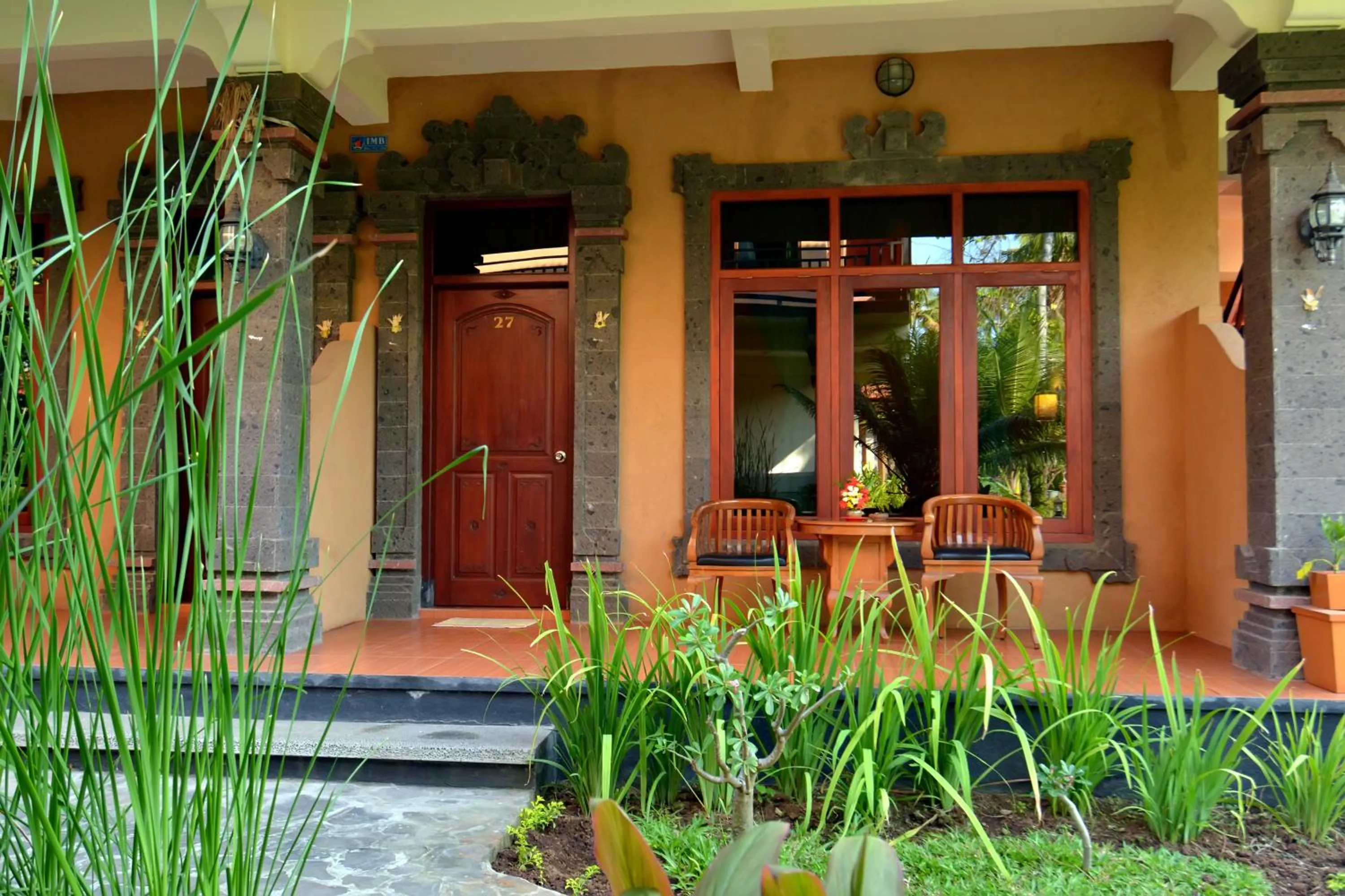 Photo of the whole room in Banyualit Spa 'n Resort Lovina