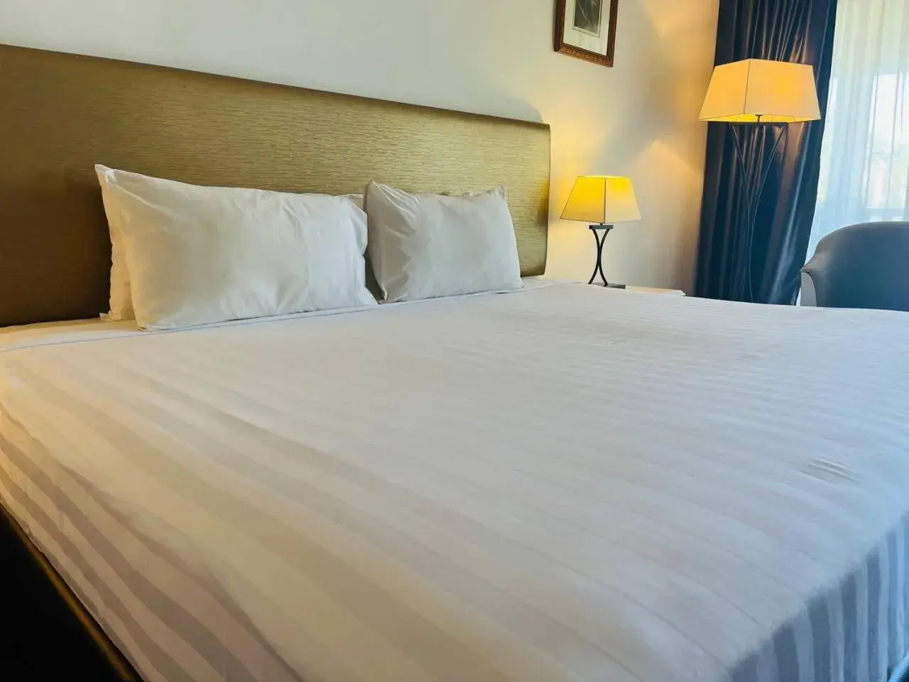 Bed in Mines Beach Resort Hotel Bed in Mines Beach Resort Hotel