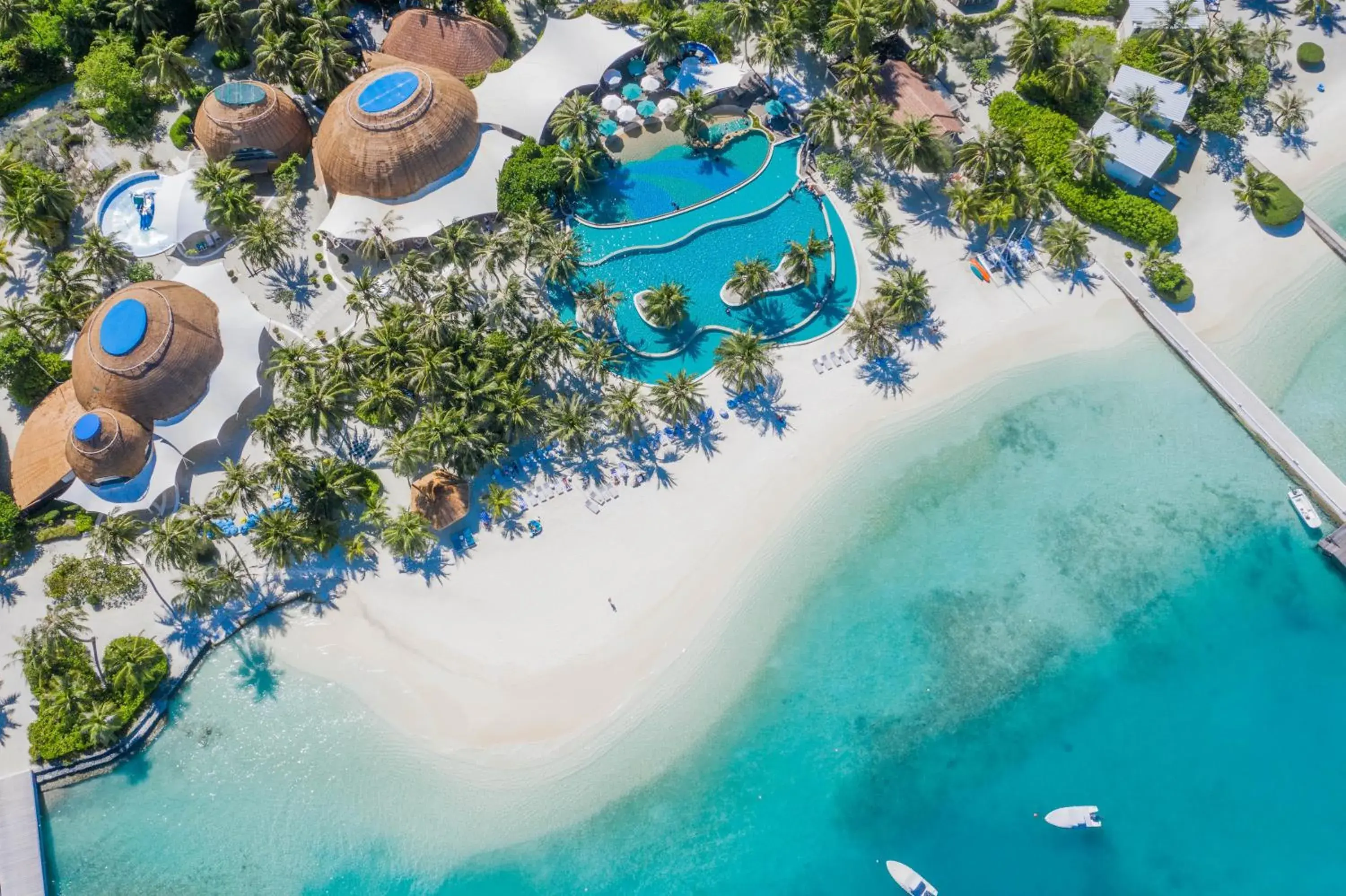 Property building in Holiday Inn Resort Kandooma Maldives - Kids Stay & Eat Free and Free Roundtrip Speed Boat for a minimum 4 nights stay Property building in Holiday Inn Resort Kandooma Maldives - Kids Stay & Eat Free and Free Roundtrip Speed Boat for a minimum 4 nights stay