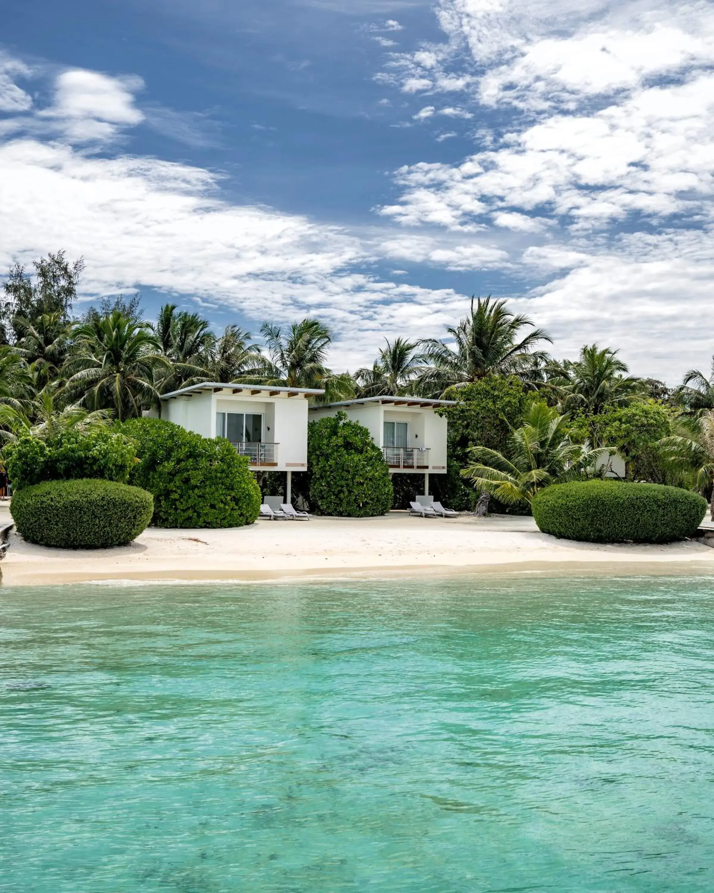 One-Bedroom Beach House with Sea View in Holiday Inn Resort Kandooma Maldives - Kids Stay & Eat Free and Free Roundtrip Speed Boat for a minimum 4 nights stay One-Bedroom Beach House with Sea View in Holiday Inn Resort Kandooma Maldives - Kids Stay & Eat Free and Free Roundtrip Speed Boat for a minimum 4 nights stay