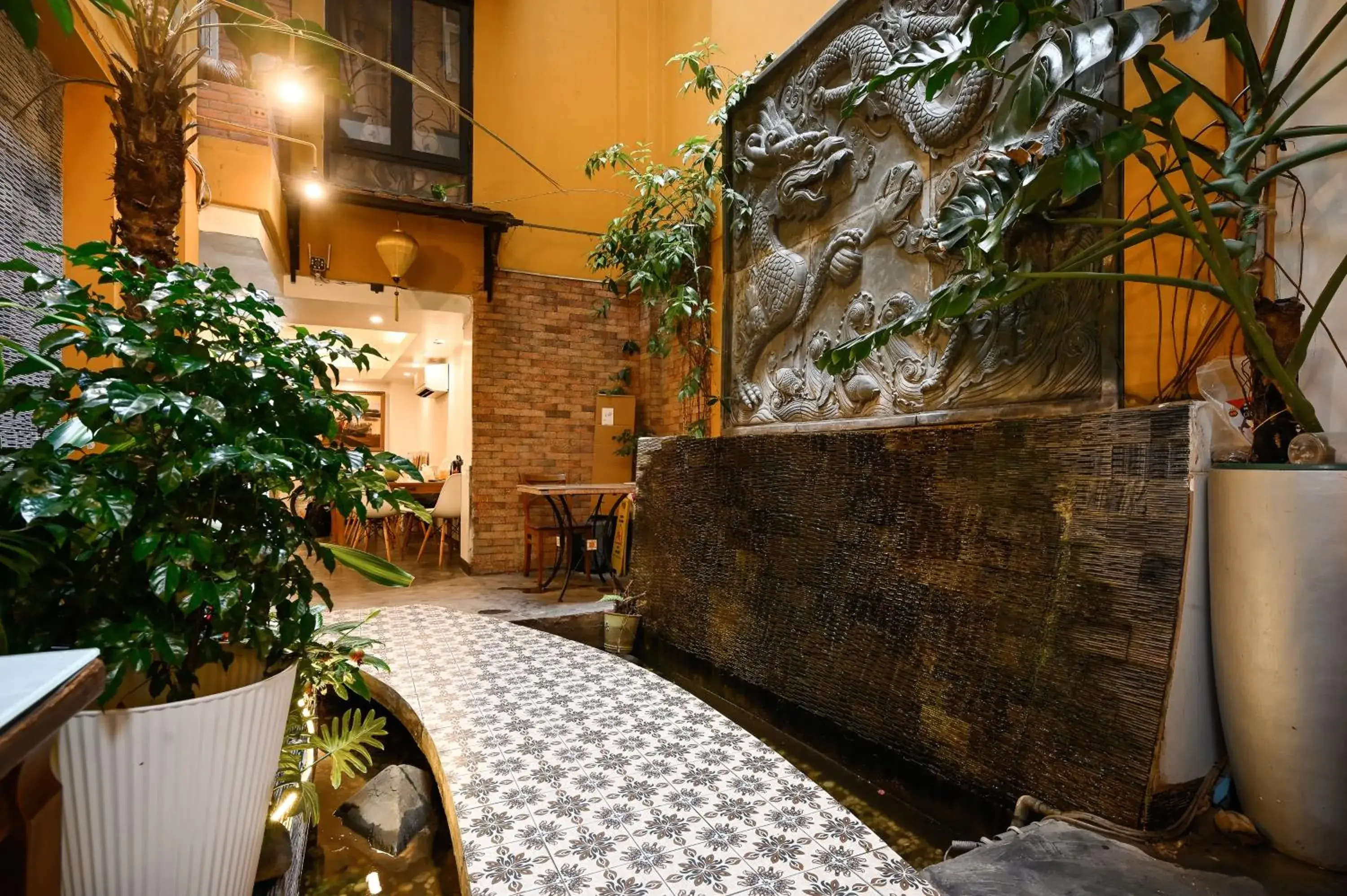 Restaurant/places to eat in Halo Boutique Ben Thanh Hotel Restaurant/places to eat in Halo Boutique Ben Thanh Hotel