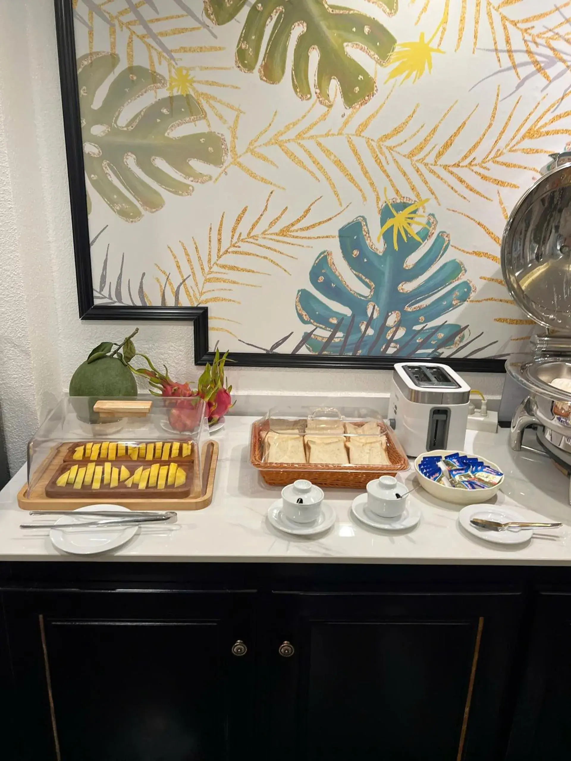 Breakfast in Halo Boutique Ben Thanh Hotel Breakfast in Halo Boutique Ben Thanh Hotel