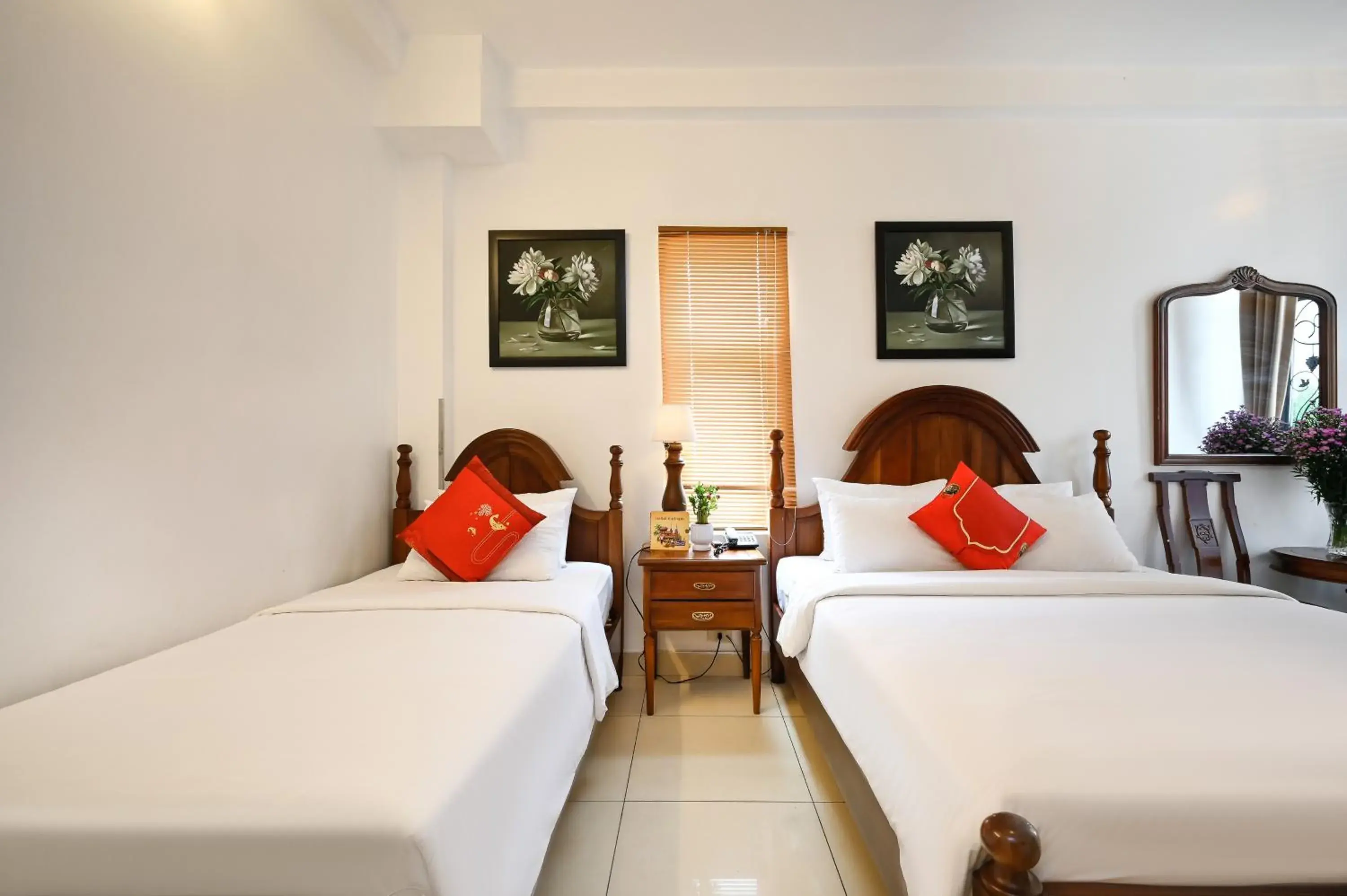 Bed in Halo Boutique Ben Thanh Hotel Bed in Halo Boutique Ben Thanh Hotel