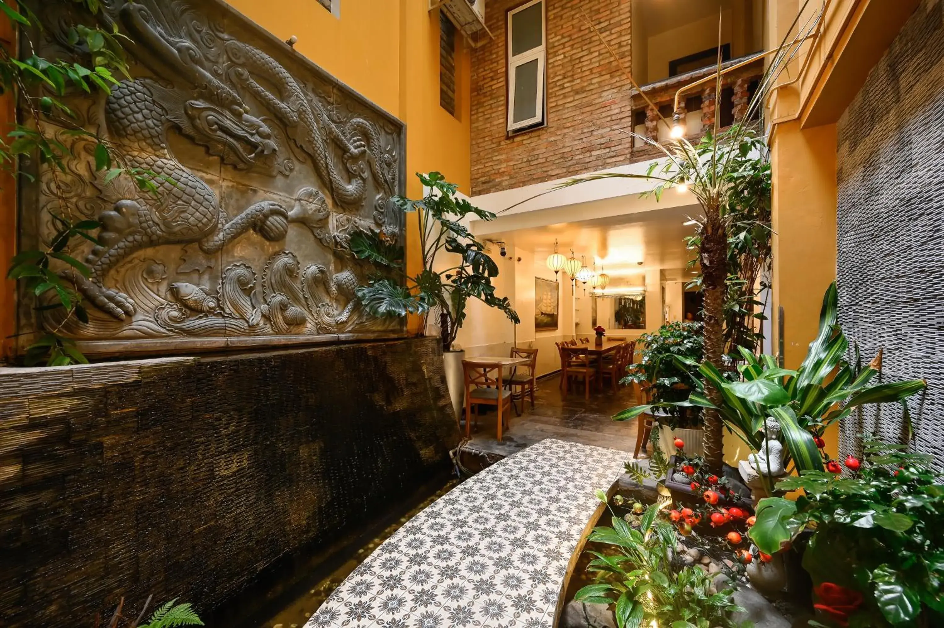 Restaurant/places to eat in Halo Boutique Ben Thanh Hotel Restaurant/places to eat in Halo Boutique Ben Thanh Hotel