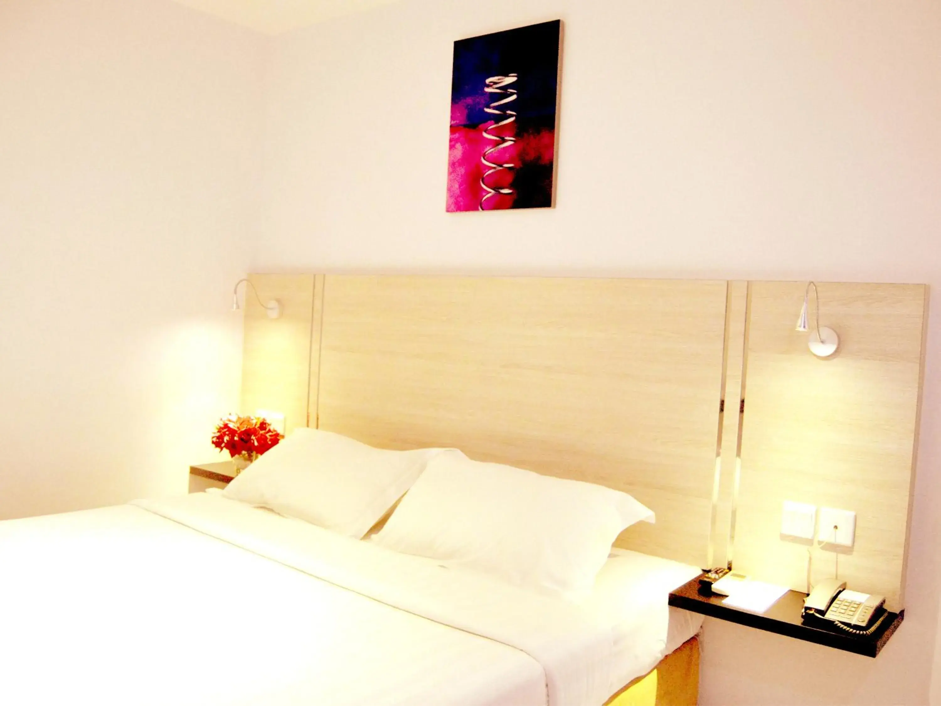 Bedroom in 89 Hotel Bedroom in 89 Hotel