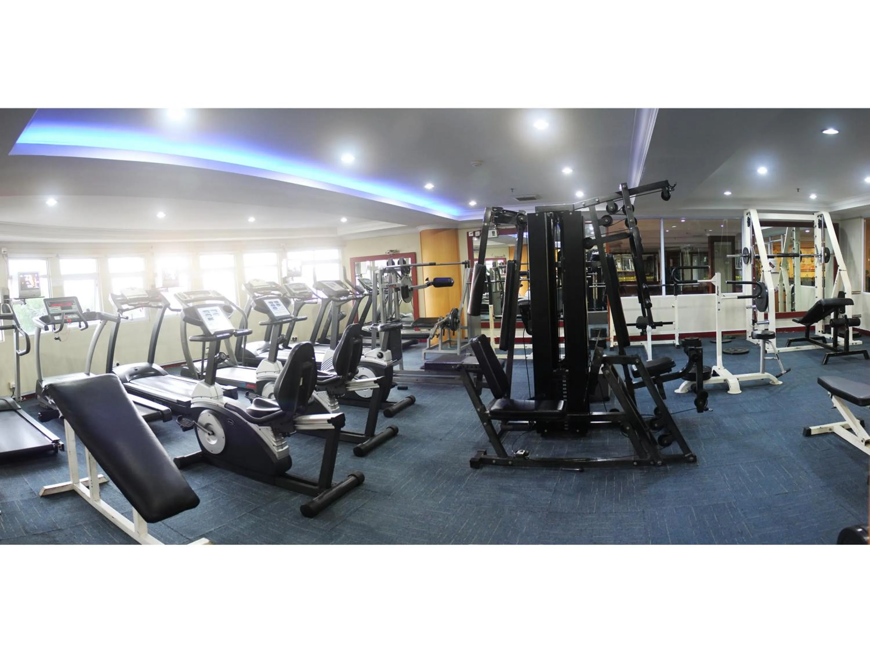 Fitness centre/facilities in 89 Hotel