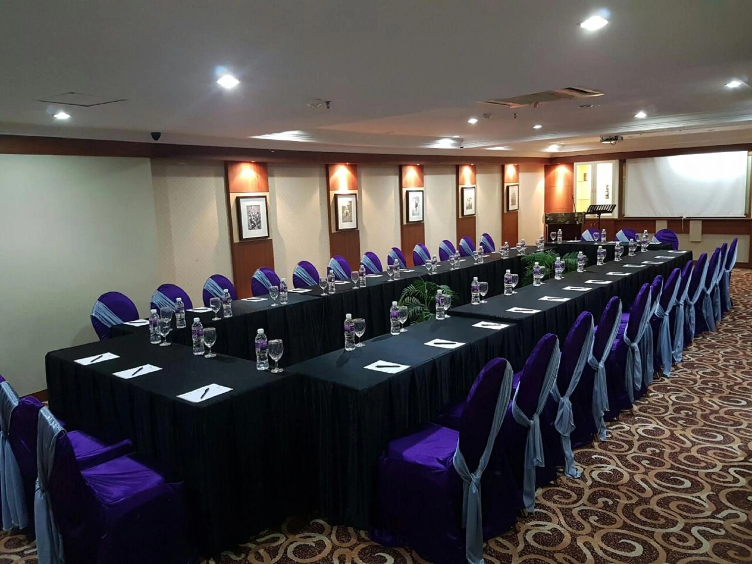 Meeting/conference room in 89 Hotel