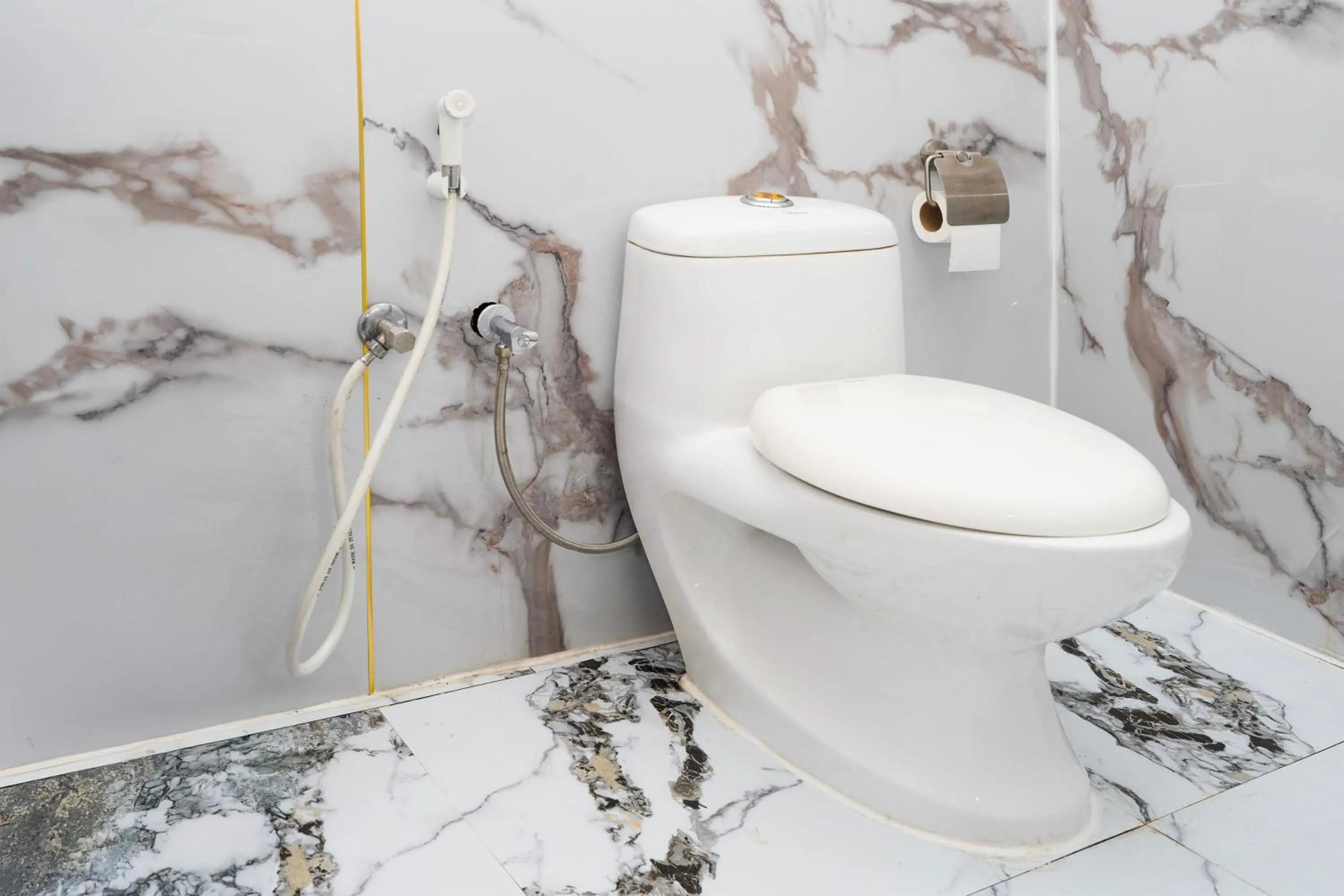 Bathroom in Albayrahaa Hotel