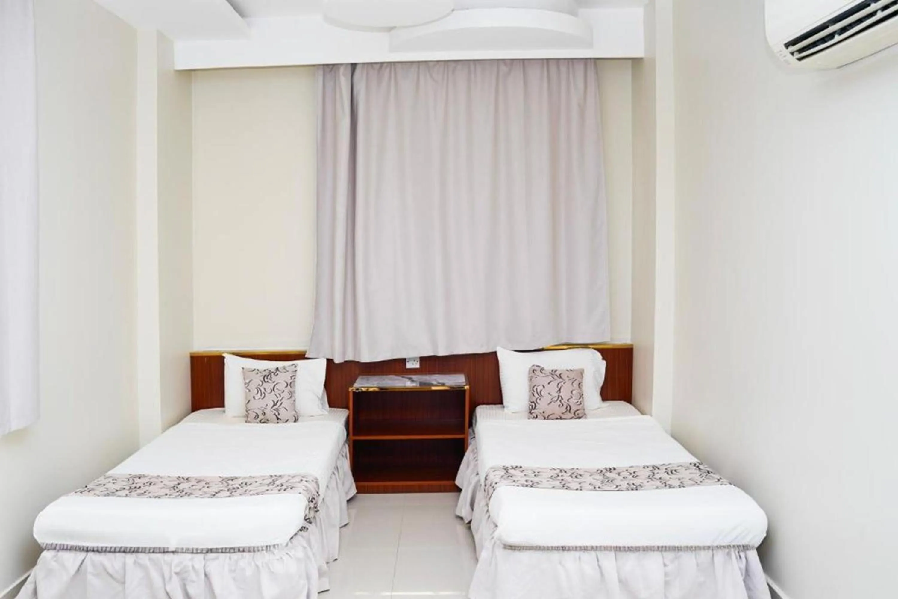 Photo of the whole room, Bed in Albayrahaa Hotel