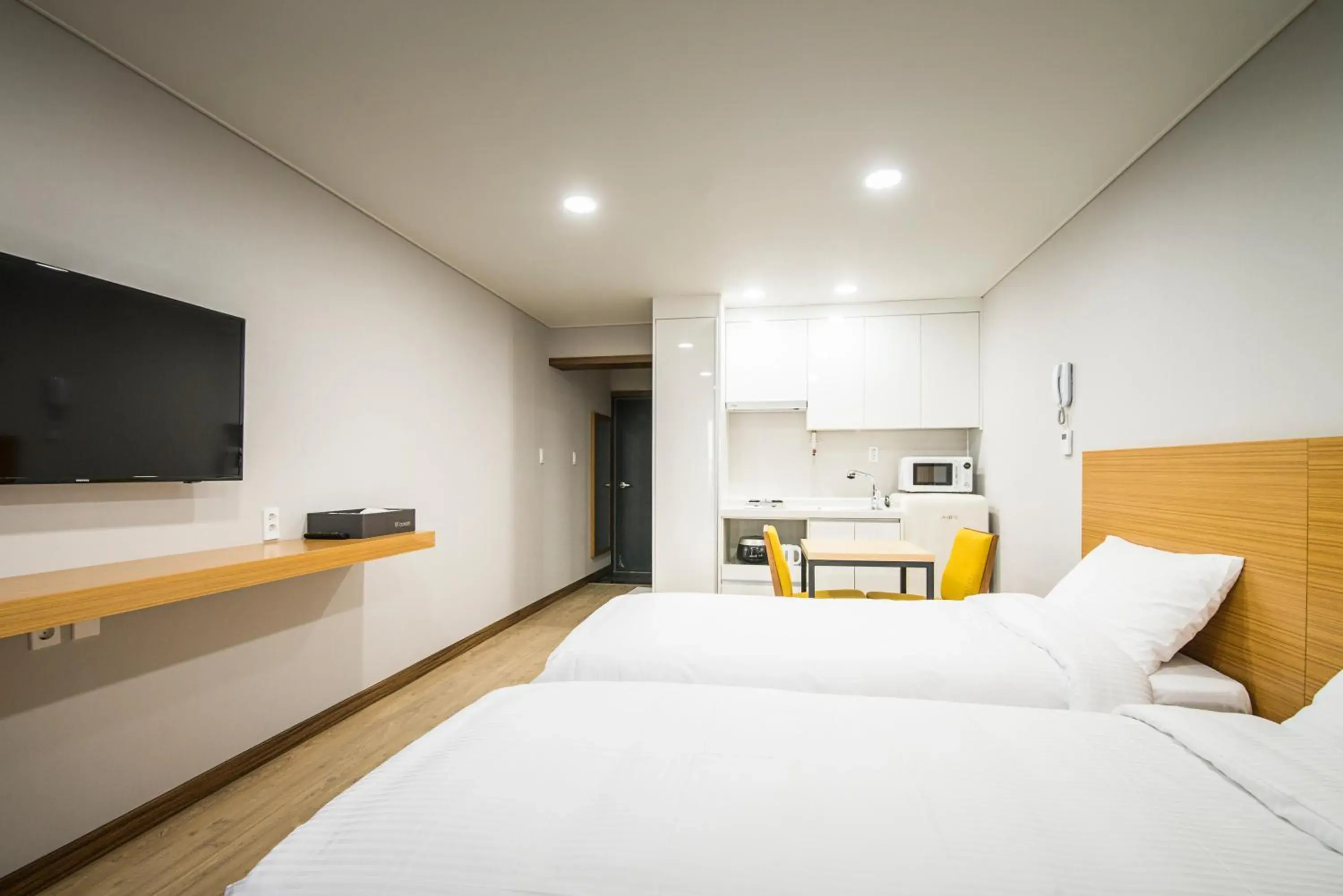 Bed in W Ocean Pension Bed in W Ocean Pension