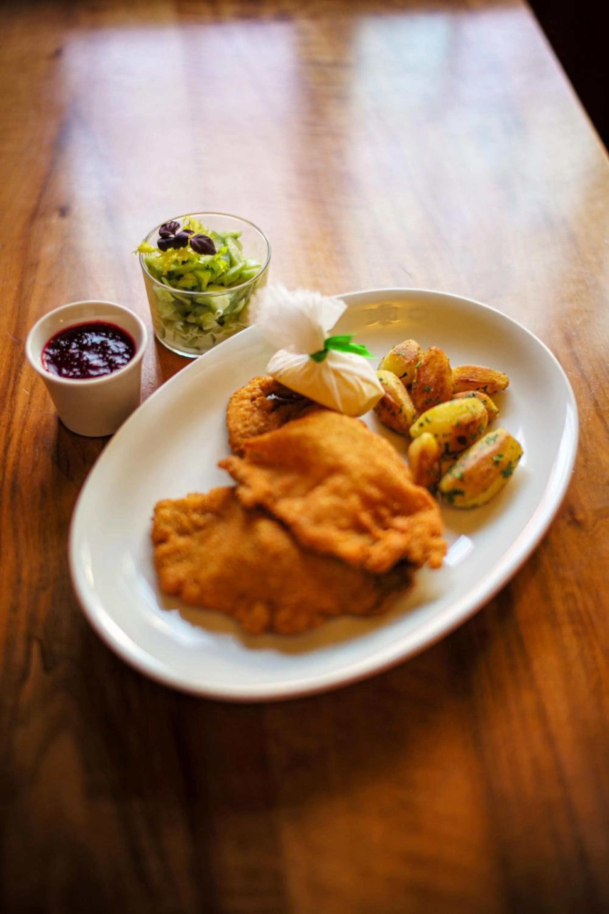 Restaurant/places to eat in Hotel Chesa Grischuna