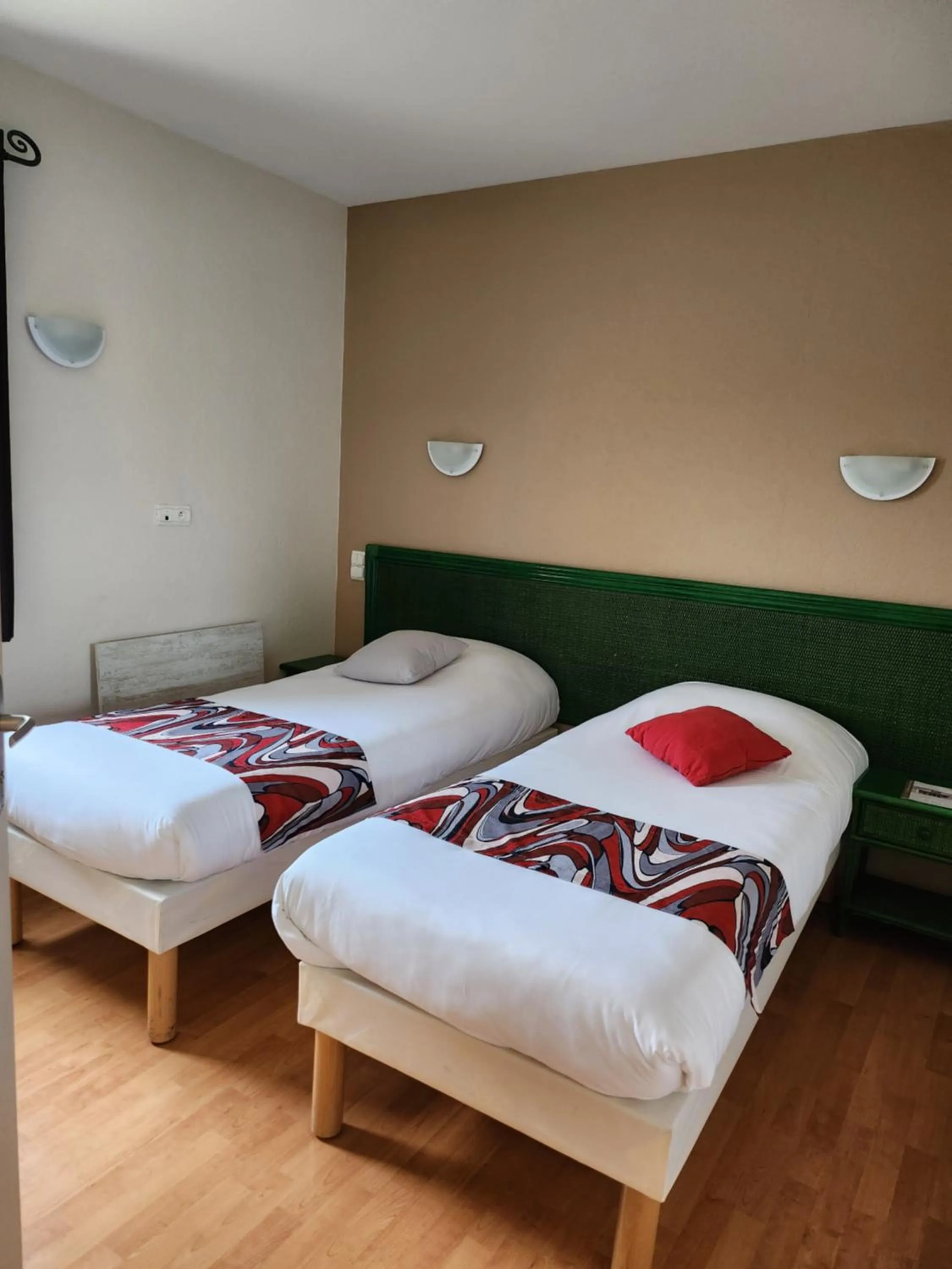 Photo of the whole room, Bed in Relais De La Grange