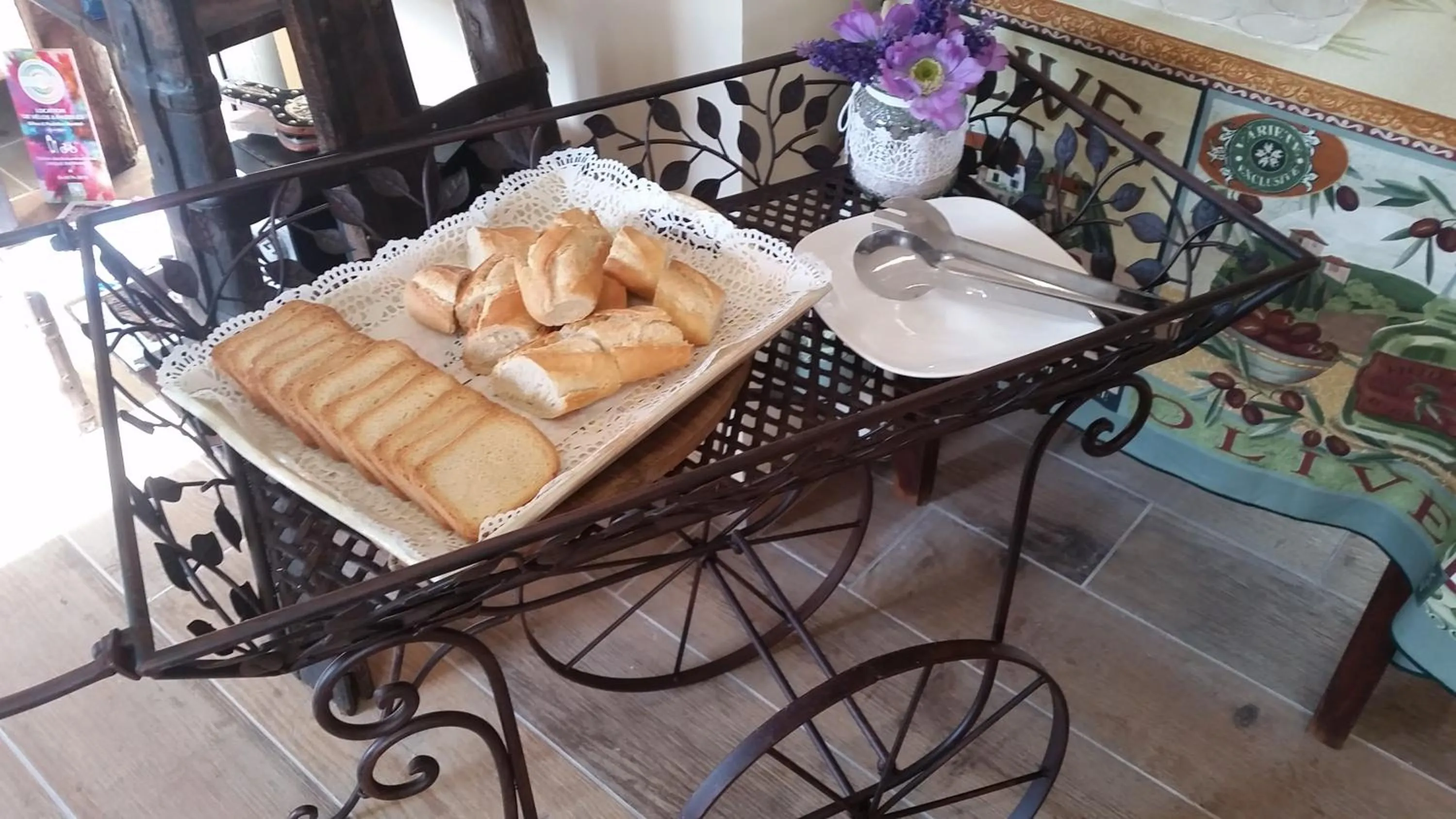 Breakfast in B&B Villa Blanche