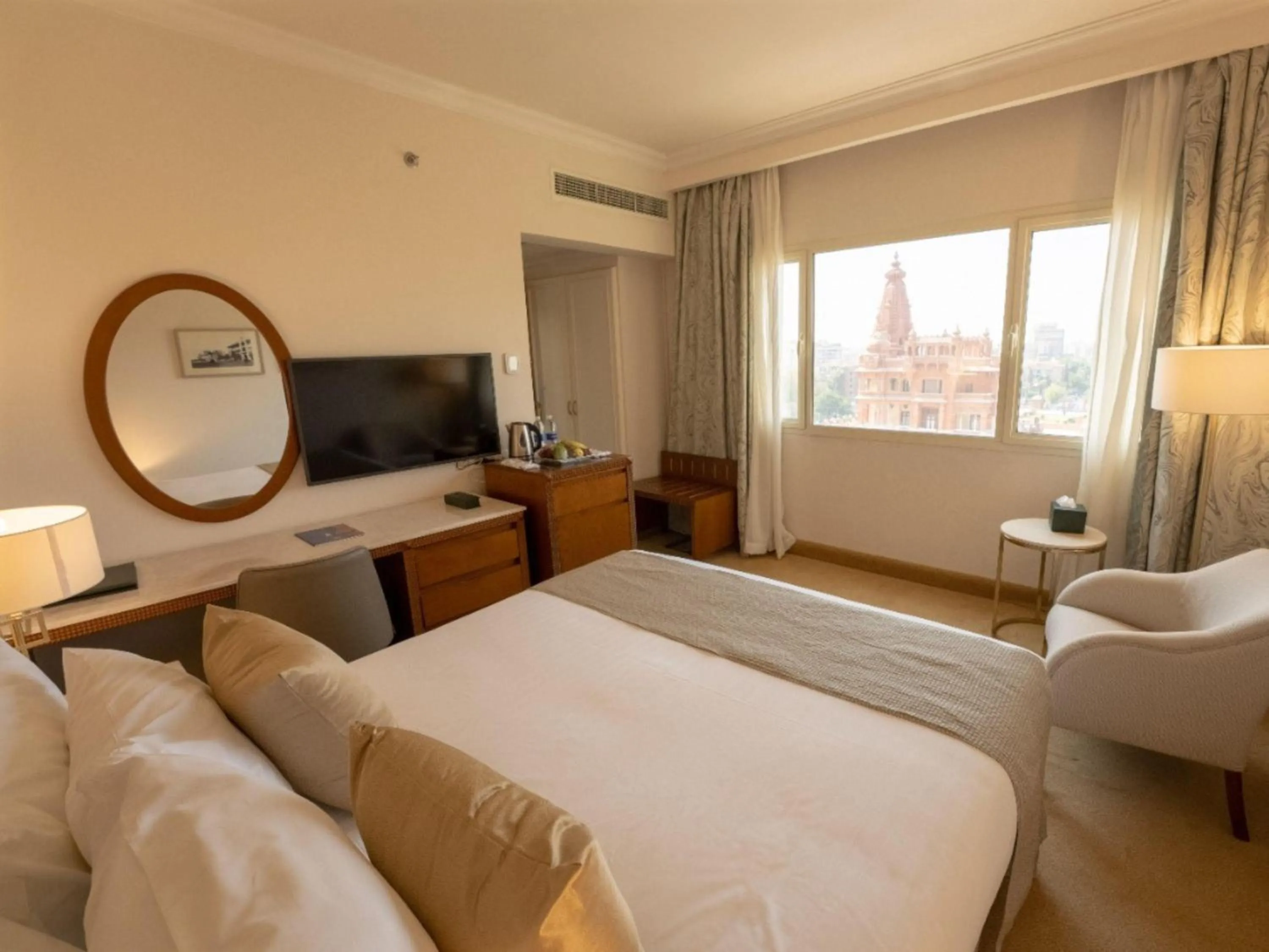 Photo of the whole room, Bed in Baron Hotel Cairo