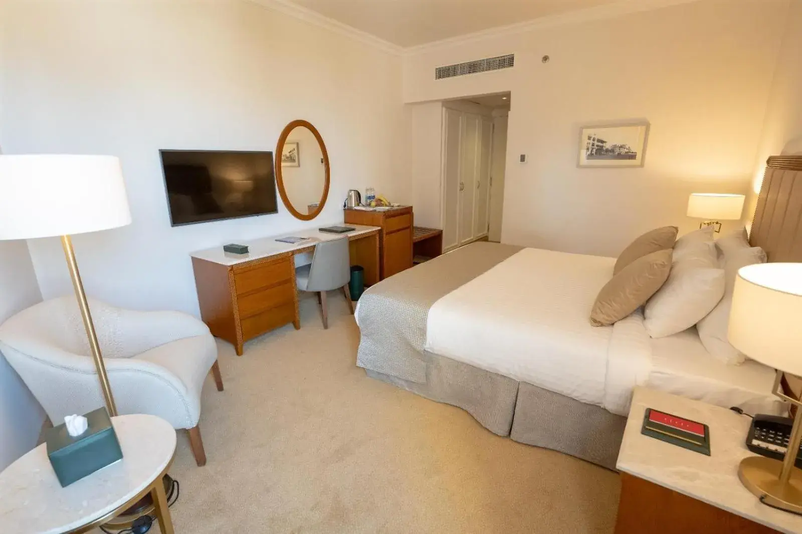 Photo of the whole room, Bed in Baron Hotel Cairo Photo of the whole room, Bed in Baron Hotel Cairo