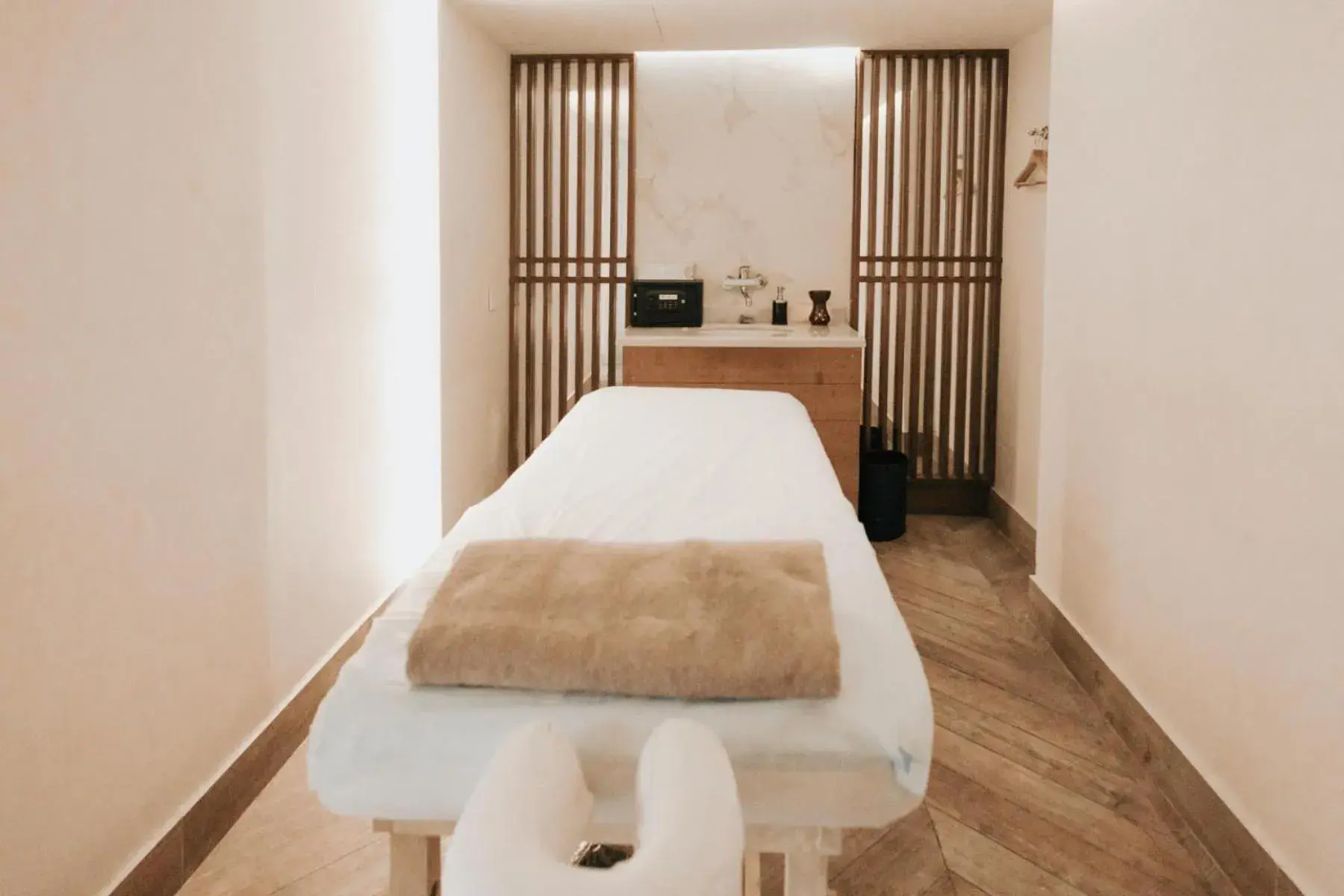 Spa and wellness centre/facilities, Bed in Baron Hotel Cairo Spa and wellness centre/facilities, Bed in Baron Hotel Cairo