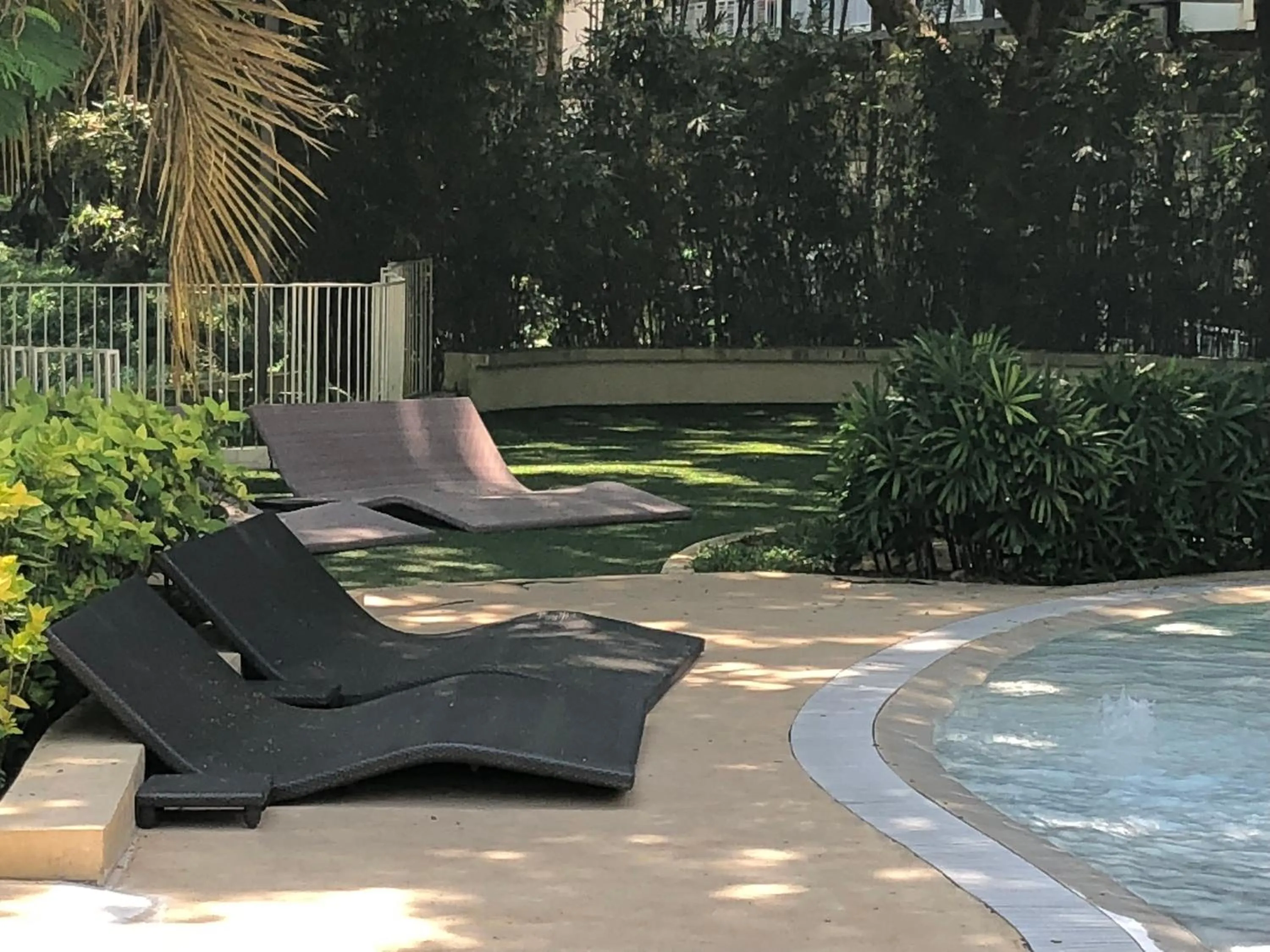 Swimming pool in Pico de Loro 2BR Vacation Flat