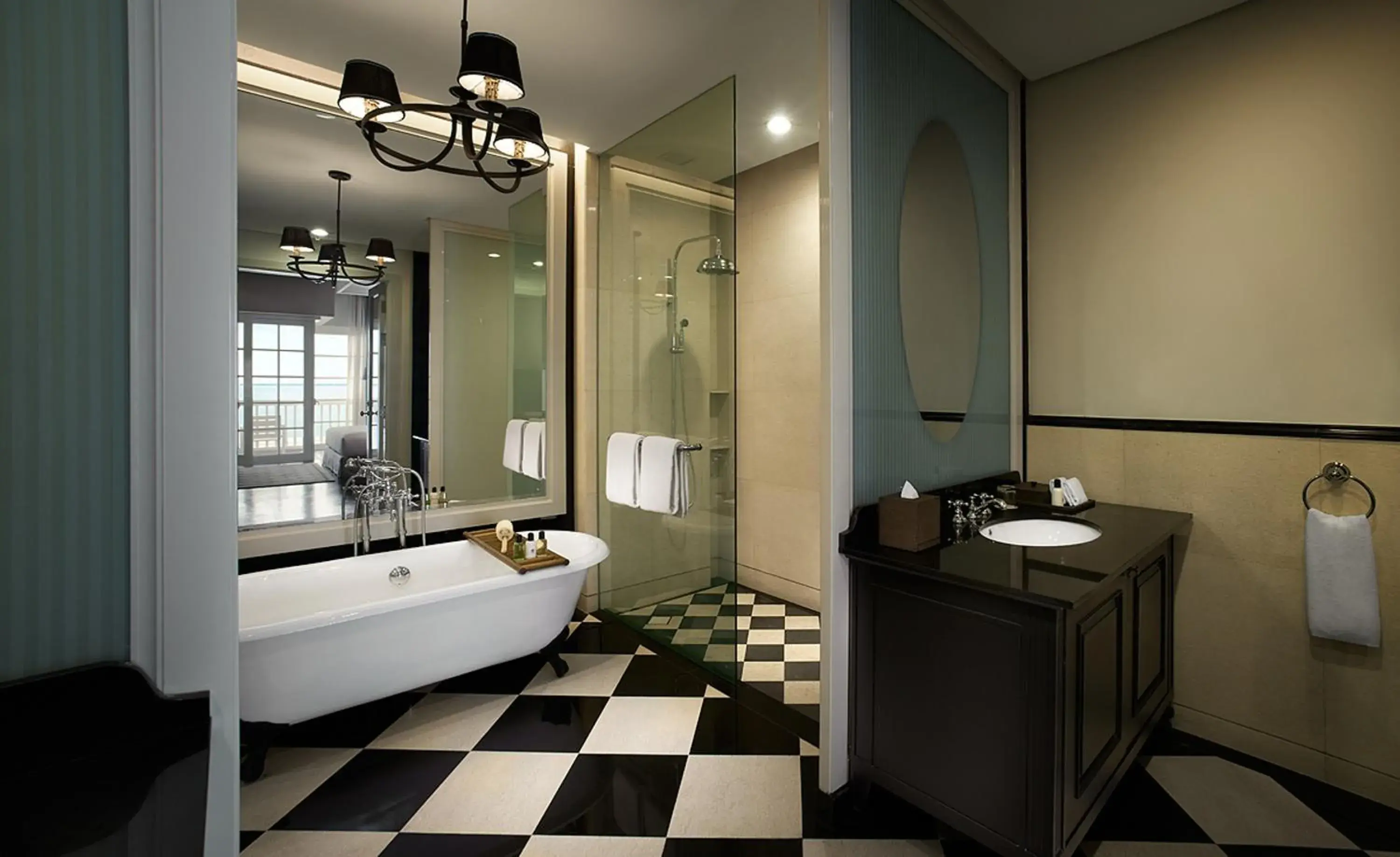 Bathroom, Bed in Eastern & Oriental Hotel Bathroom, Bed in Eastern & Oriental Hotel