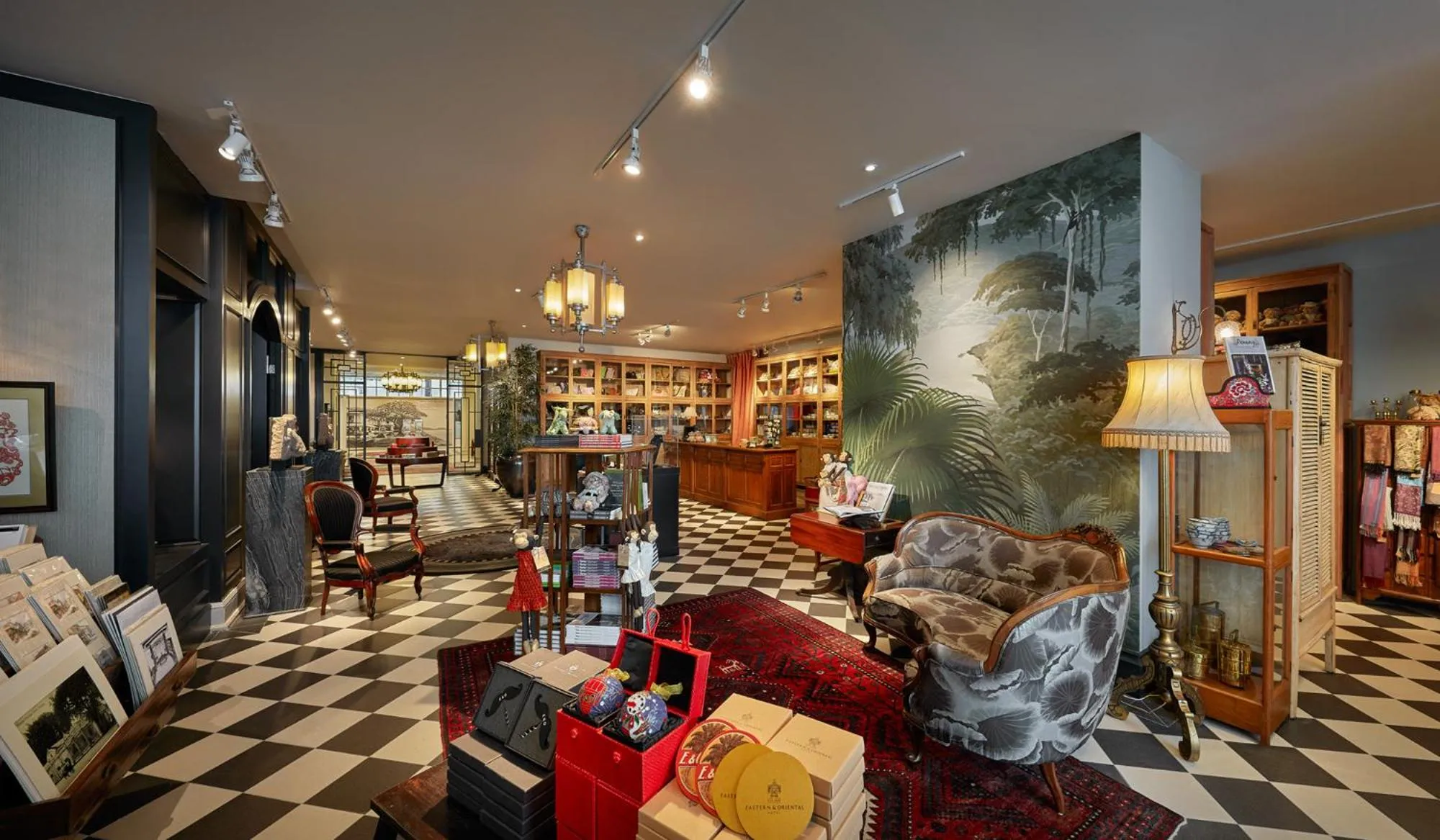 Shopping Area in Eastern & Oriental Hotel