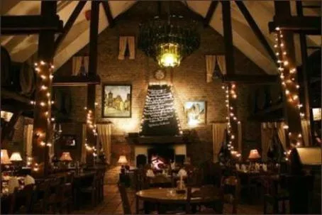 Restaurant/places to eat in Hotel Auerhahn