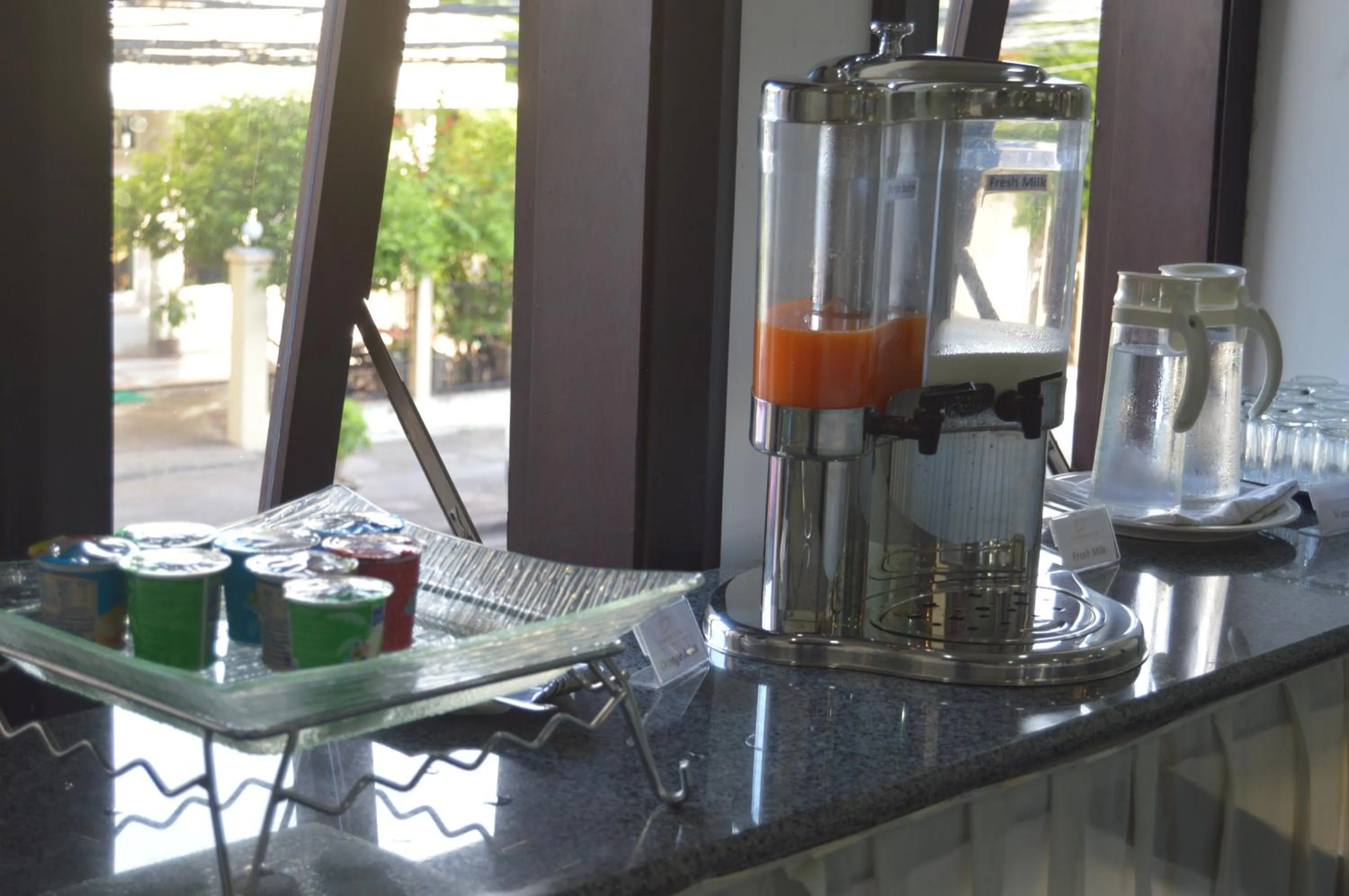 Restaurant/places to eat in Family Boutique Hotel