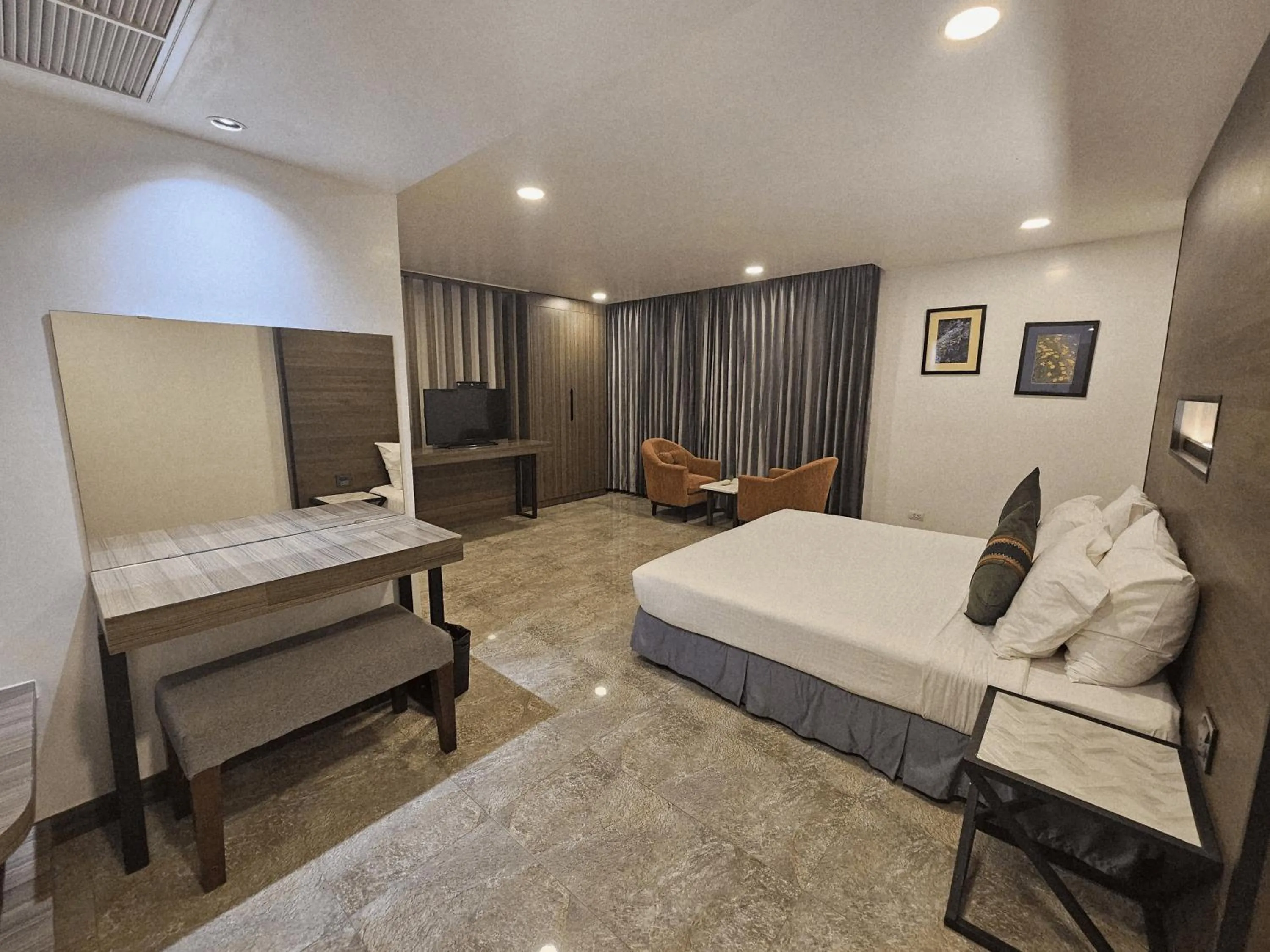 Bedroom, Bed in Family Boutique Hotel