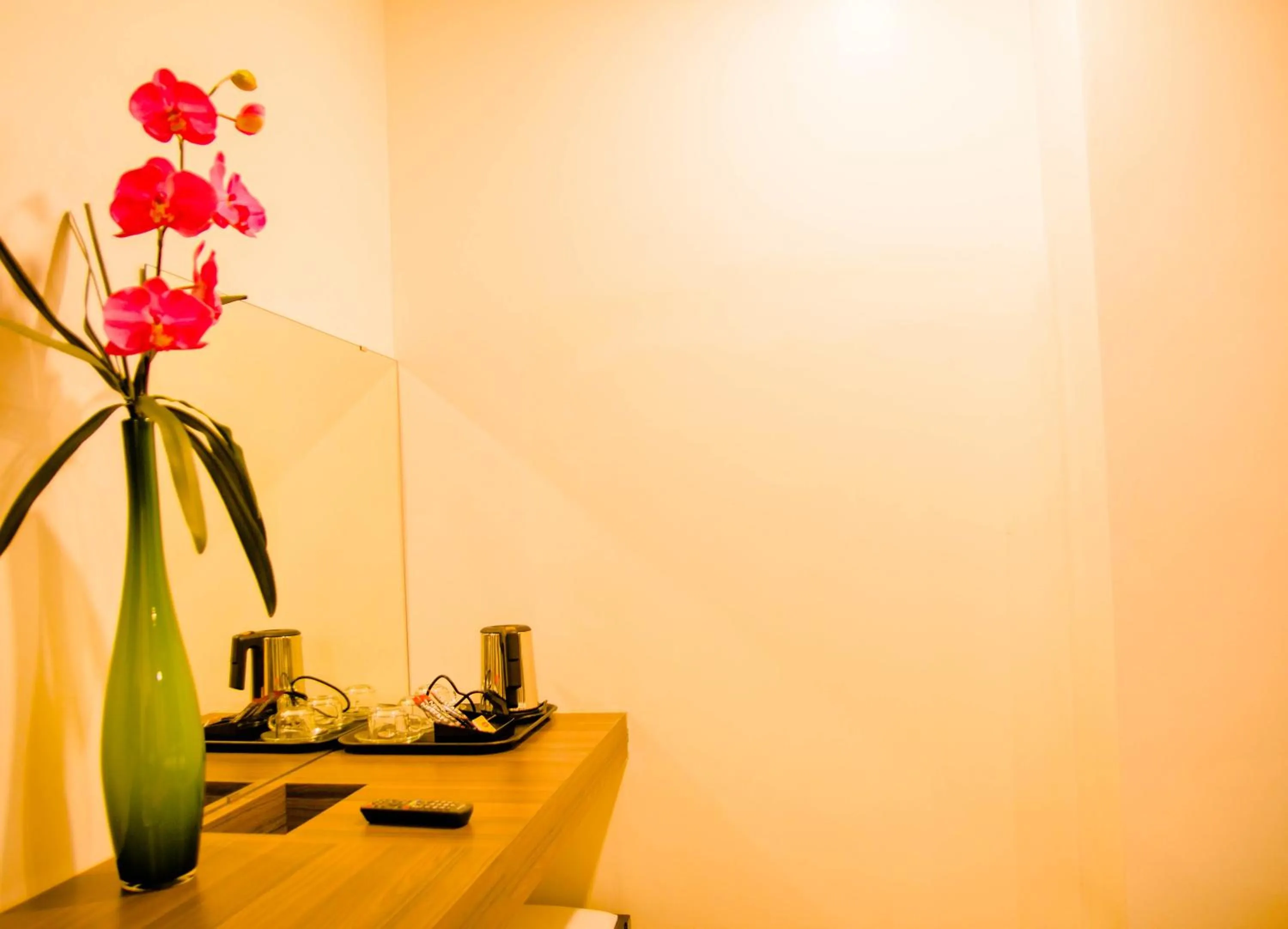 Coffee/tea facilities in Family Boutique Hotel