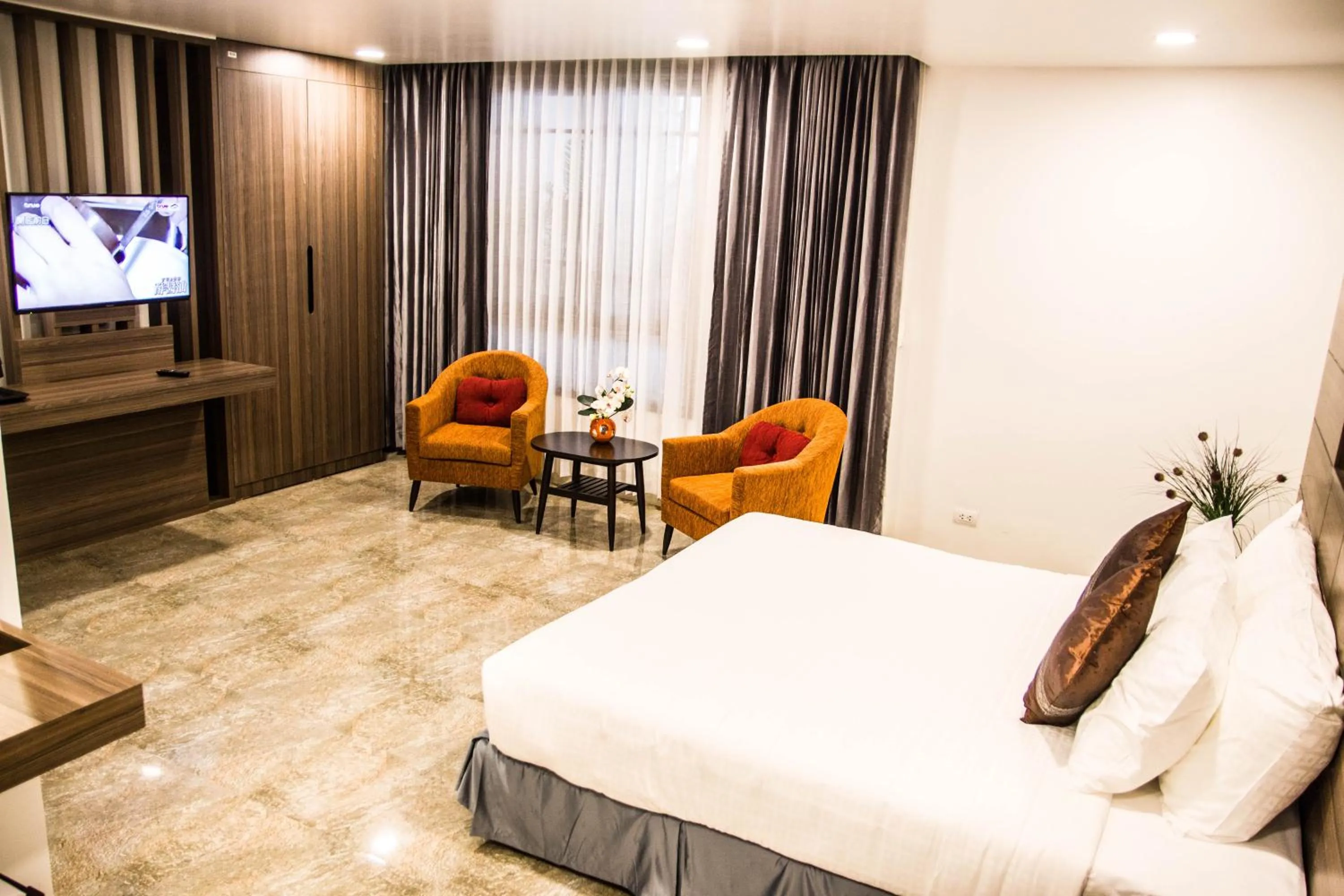 Bedroom, Bed in Family Boutique Hotel