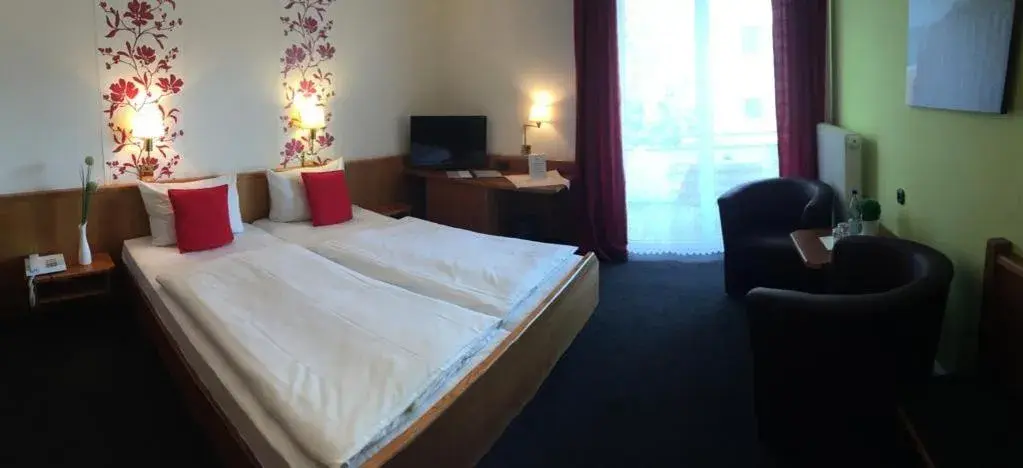 Double Room with Balcony in Hotel Krone Double Room with Balcony in Hotel Krone