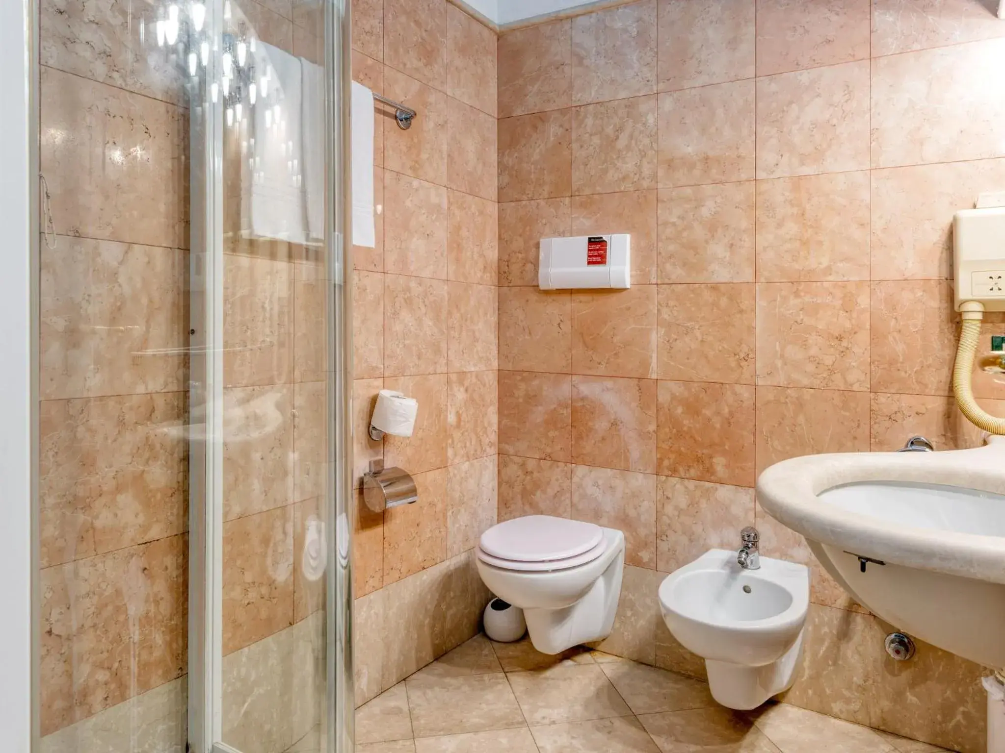 Comfort Double or Twin Room in Villa Cappellina Comfort Double or Twin Room in Villa Cappellina