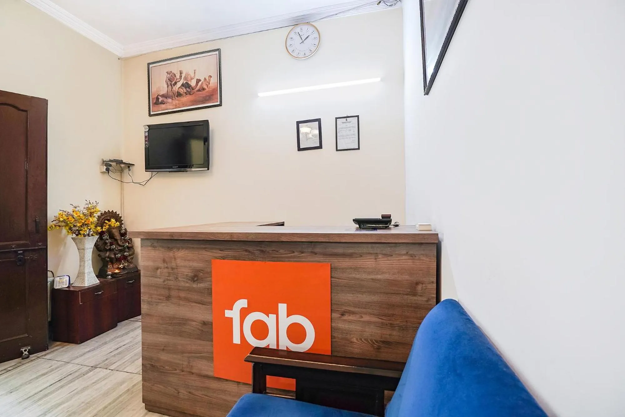 Lobby or reception in FabHotel Ivy Inn Sector 35